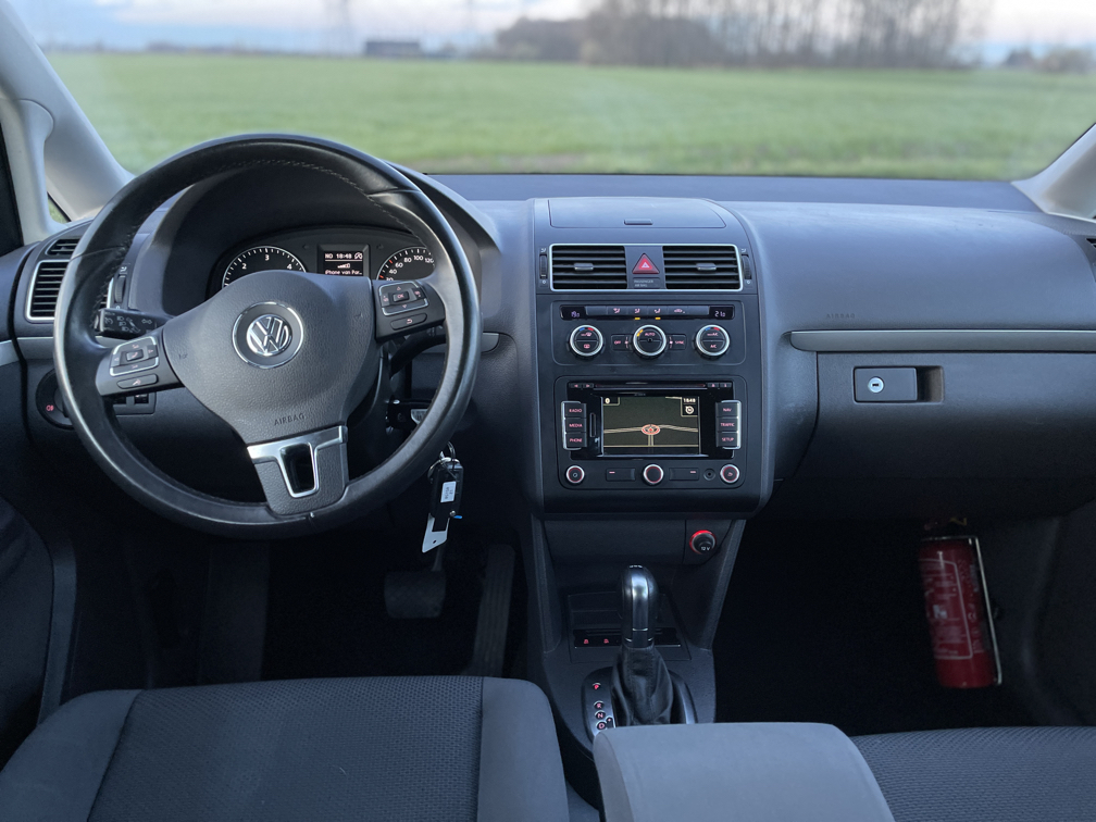 Volkswagen TOURAN 1.6 TDI DSG photo 10