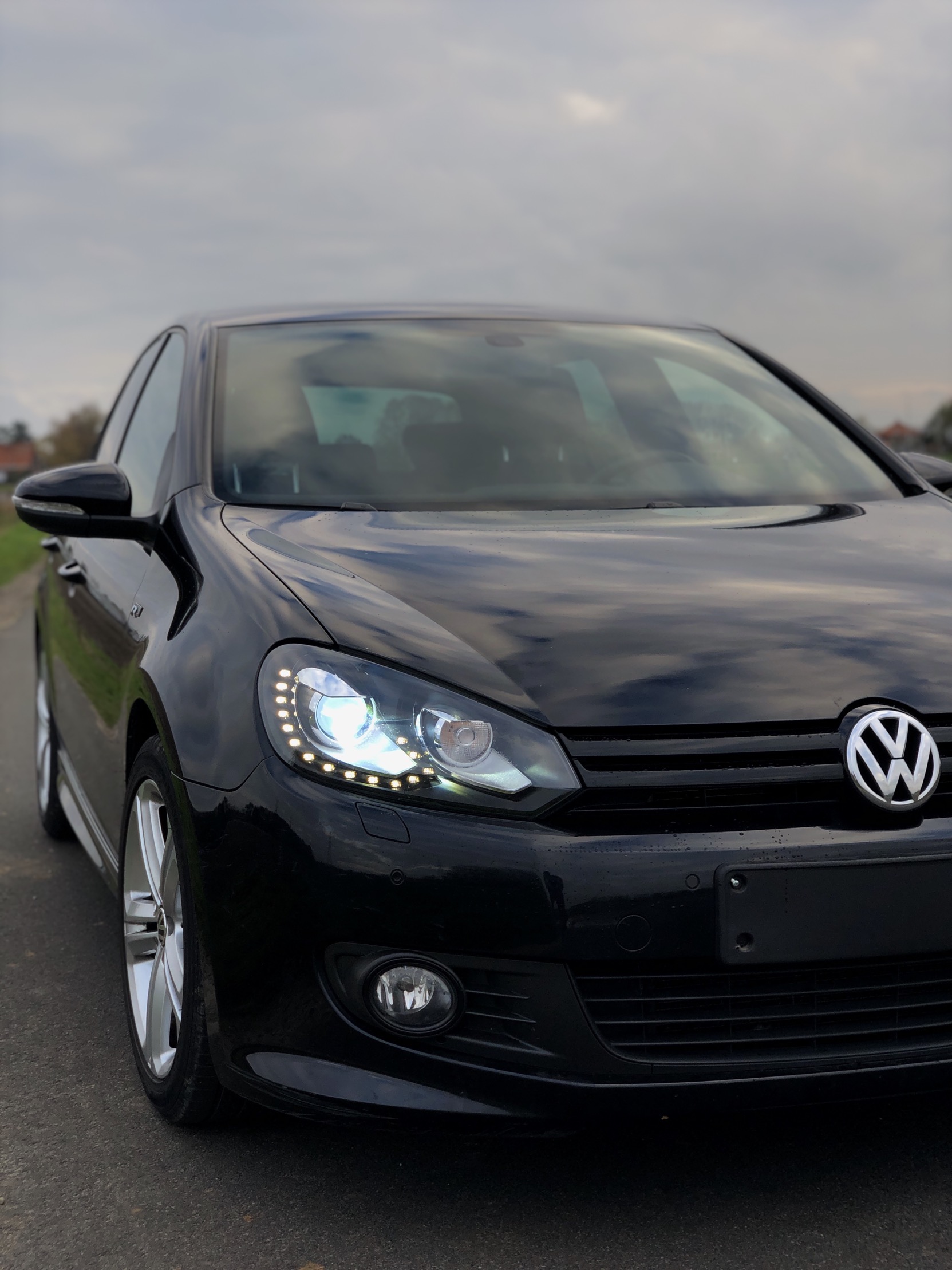 Volkswagen GOLF VI 1.4 TSI R-LINE photo 2