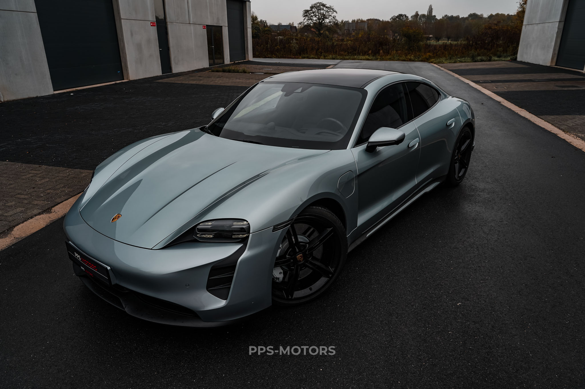 Porsche TAYCAN 4S SPORTDESIGN photo 30