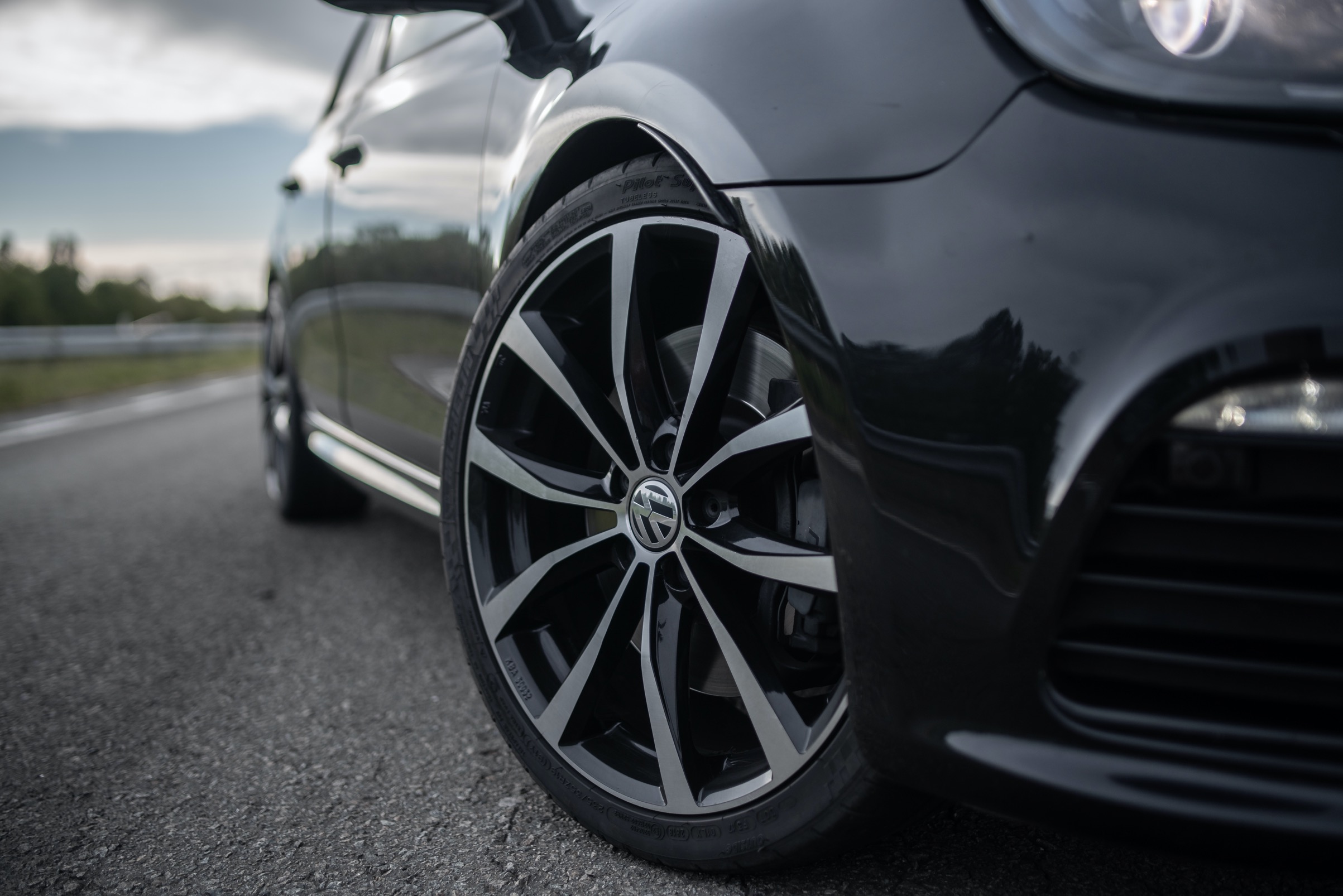 Volkswagen GOLF VI R 4MOTION photo 8