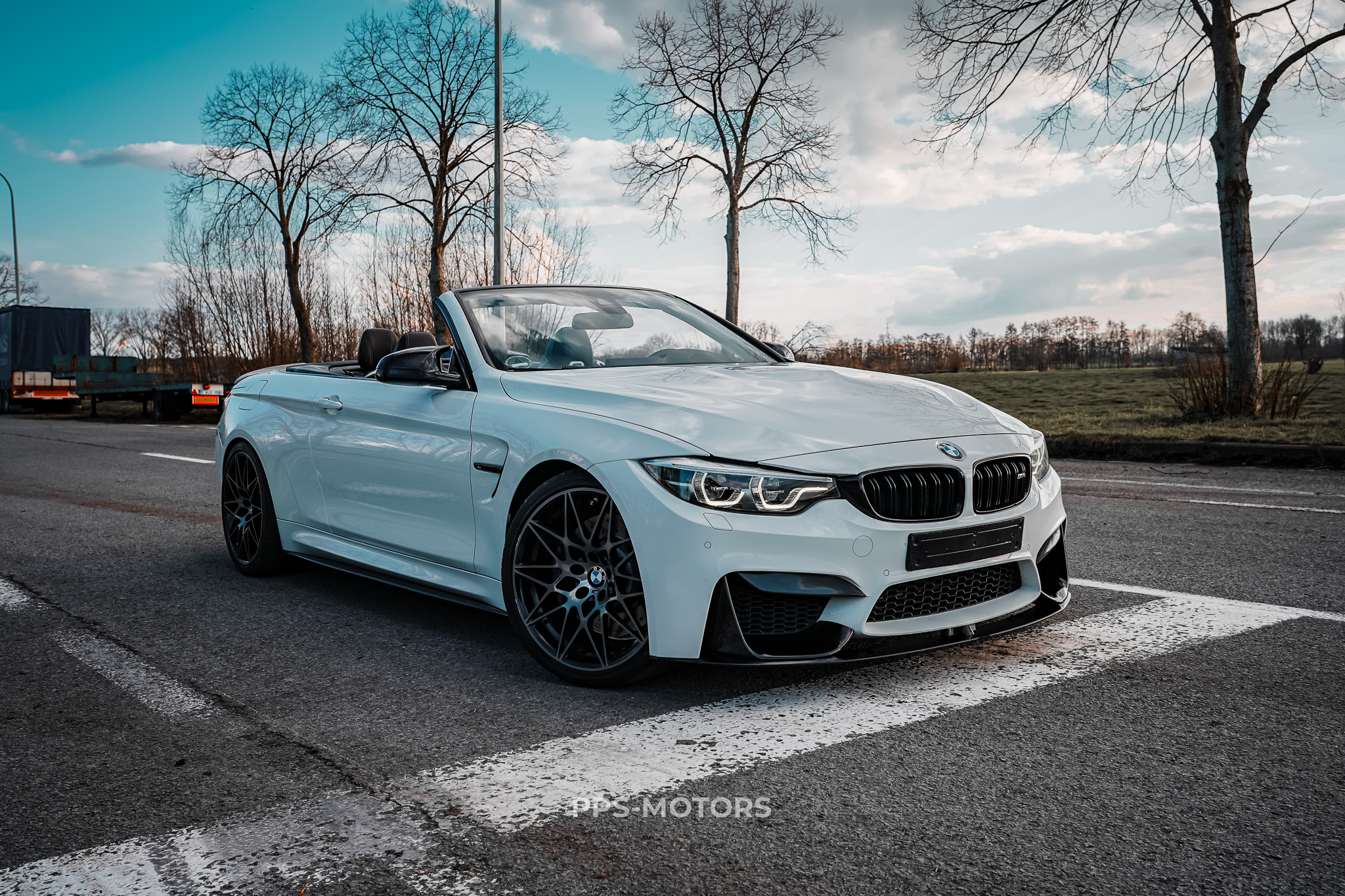 BMW M4 3.0 CABRIO INDIVIDUAL PACK photo 24