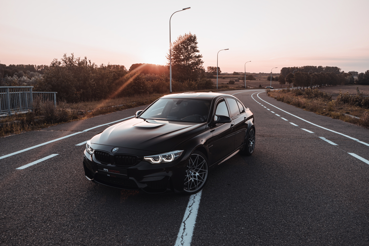 BMW M3 COMPETITION photo 25