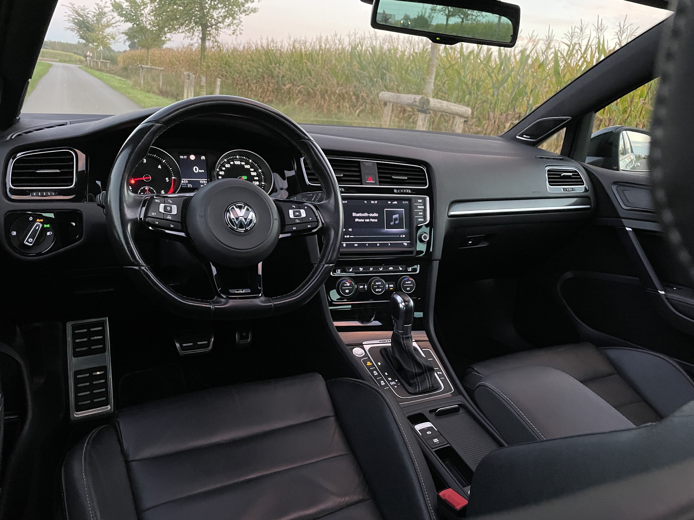 Volkswagen GOLF GTD 2.0 DSG - R PAKKET photo 23