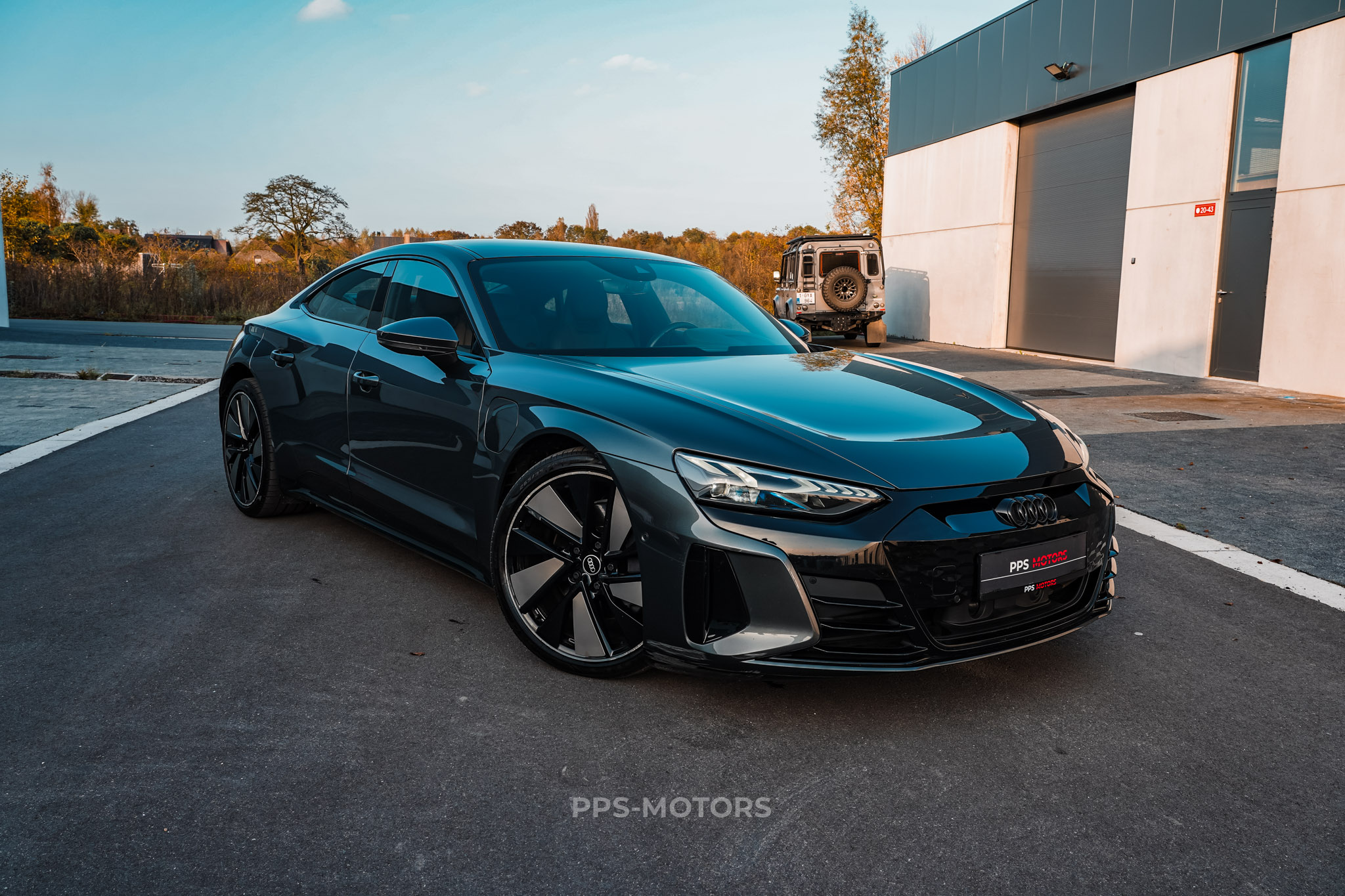 Audi E-TRON GT photo 10