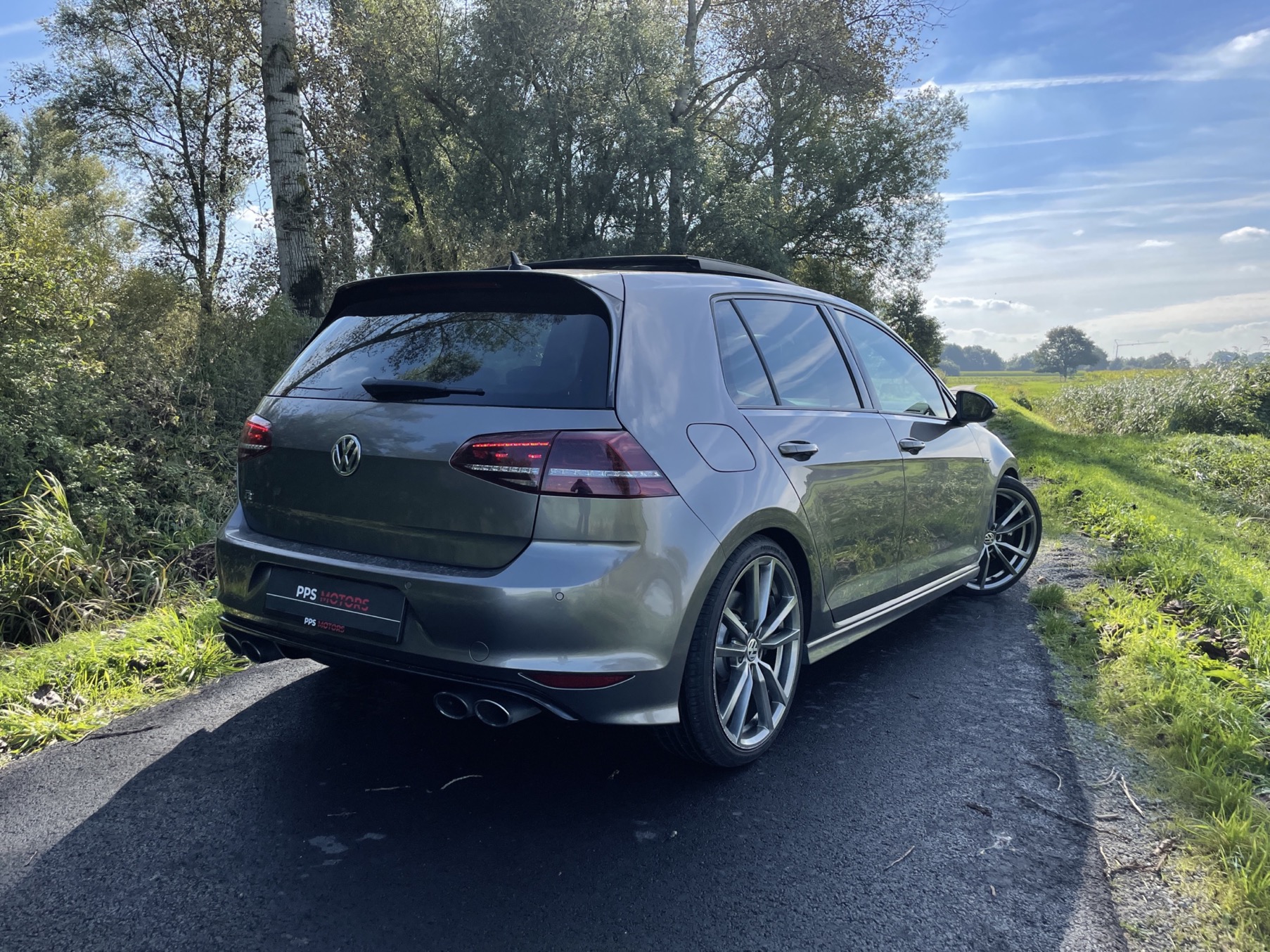 Volkswagen GOLF GTD 2.0 DSG - R PAKKET photo 6