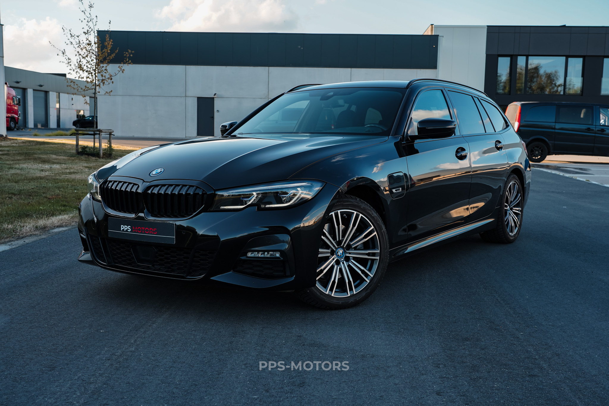 BMW 320e HYBRID TOURING M-PAKKET foto 14