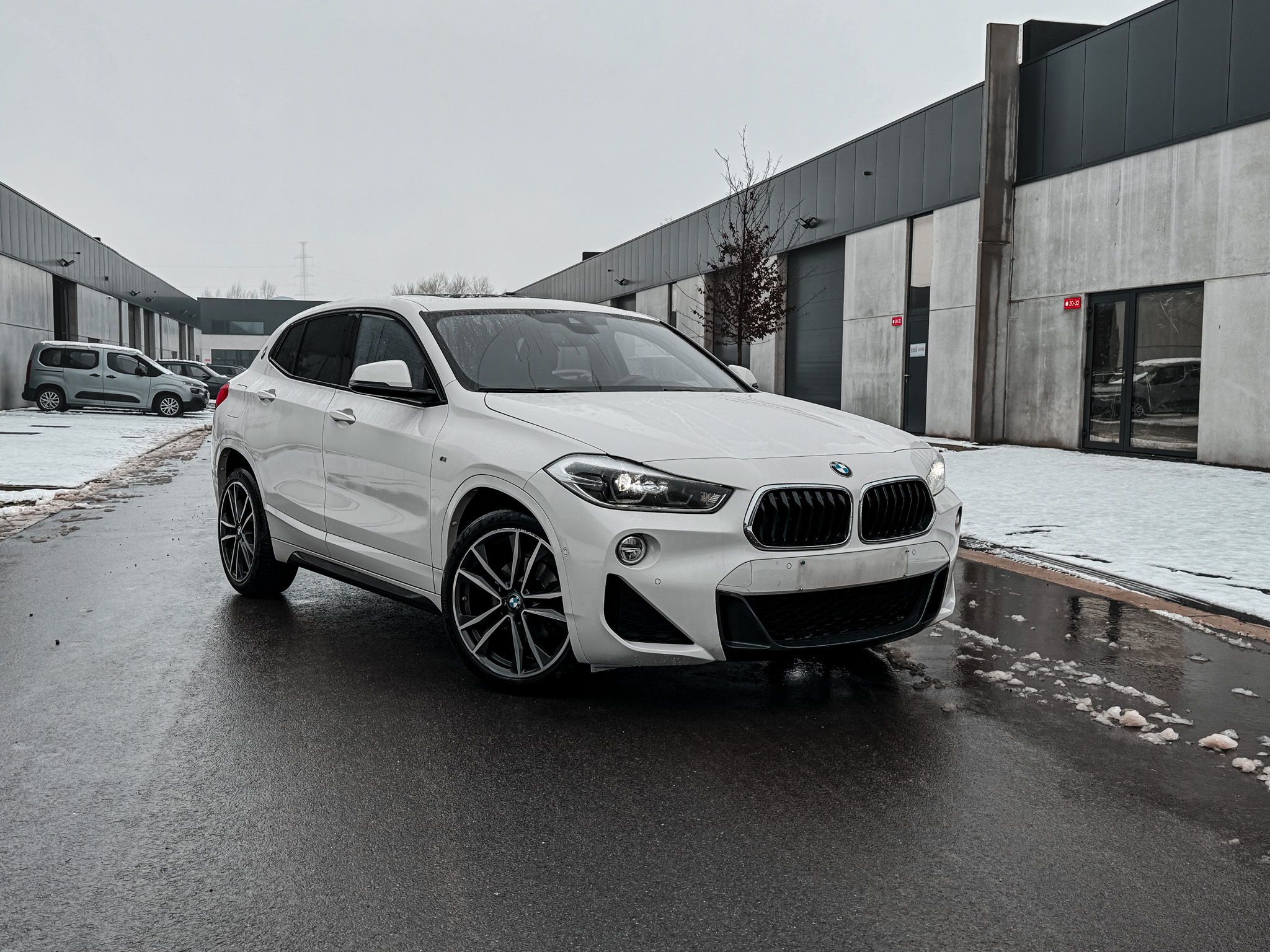 BMW X2 sDrive 18iA M-Pakket photo 4