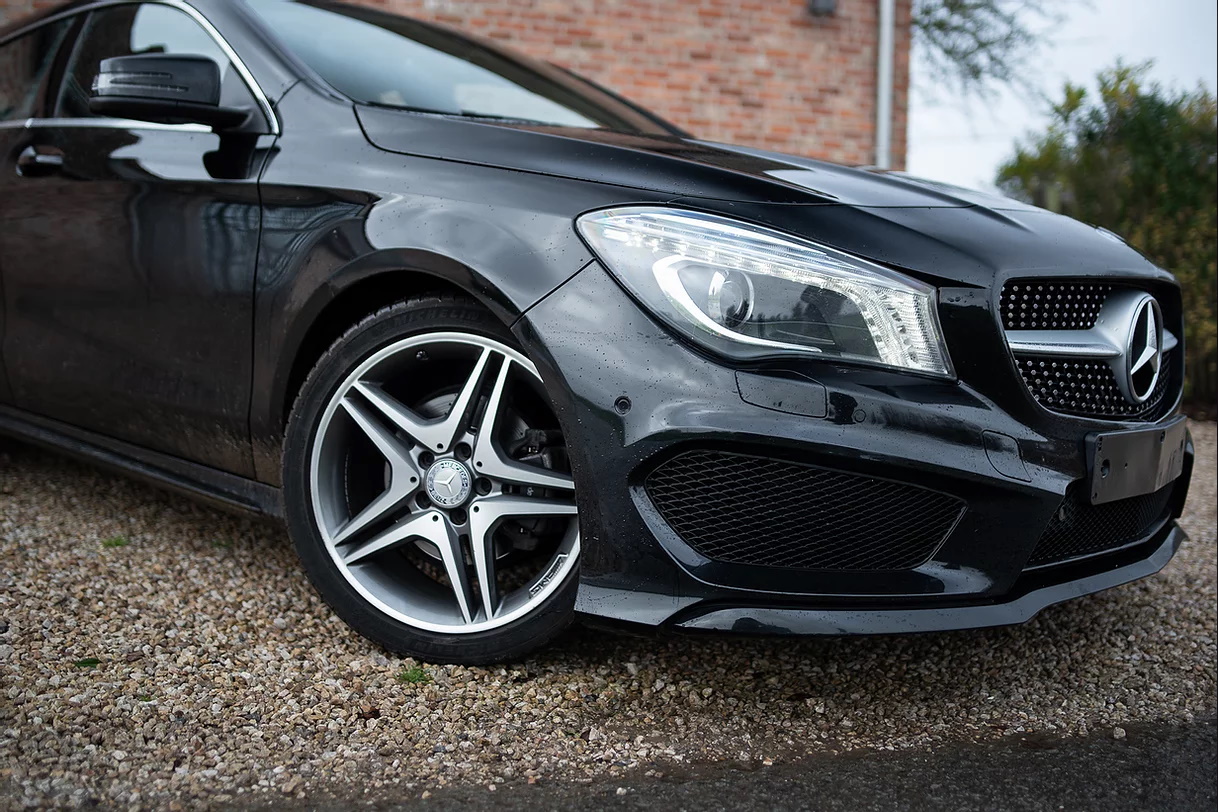 Mercedes Benz CLA 200 AMG-PAKKET photo 2