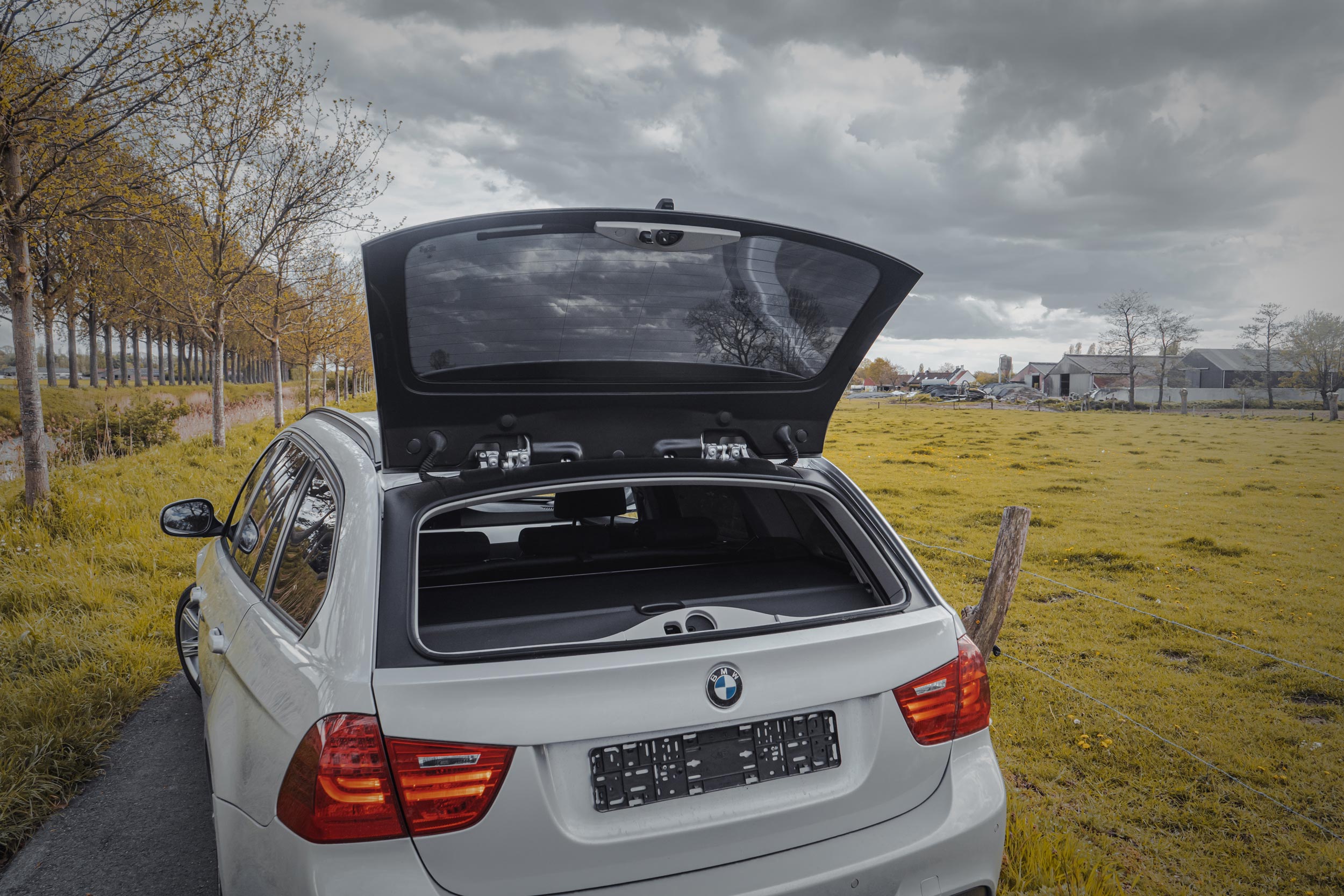 BMW 318d E91 M-PAKKET photo 7