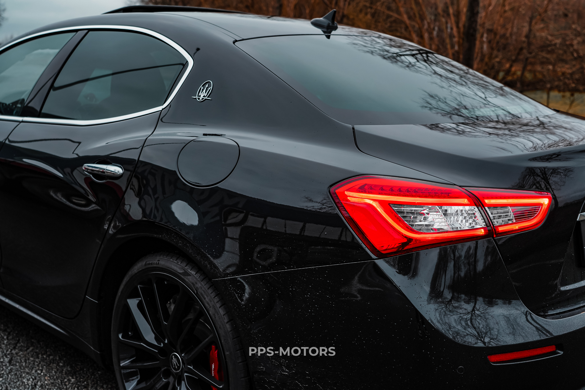 Maserati GHIBLI 3.0 V6 RIBELLE 1 OF 200 photo 24