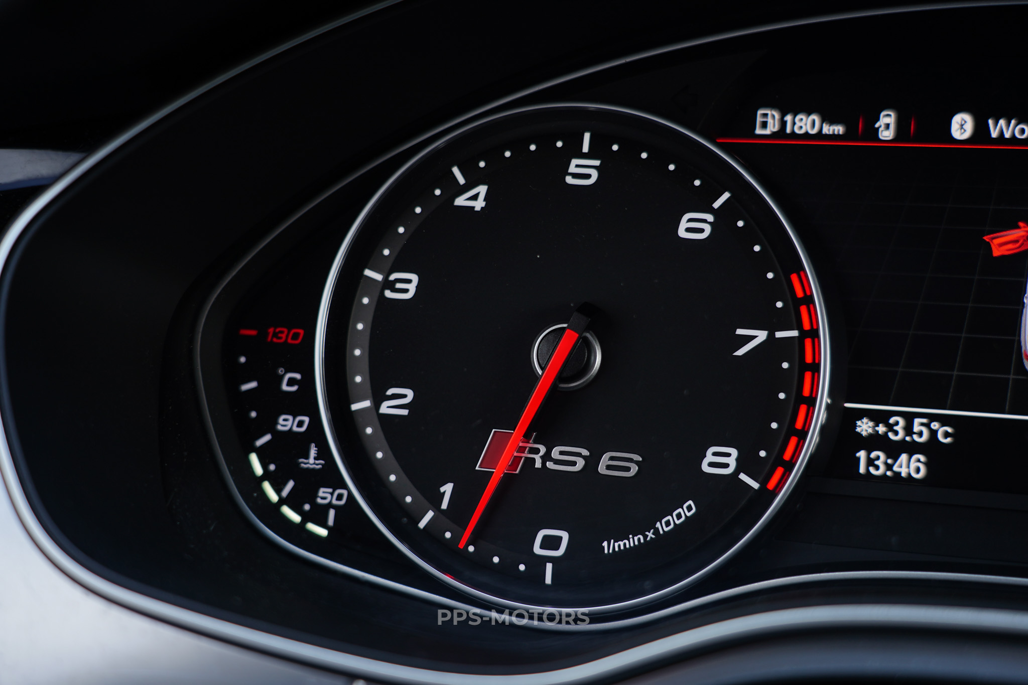 Audi RS6 4.0 TFSI BITURBO QUATTRO photo 9