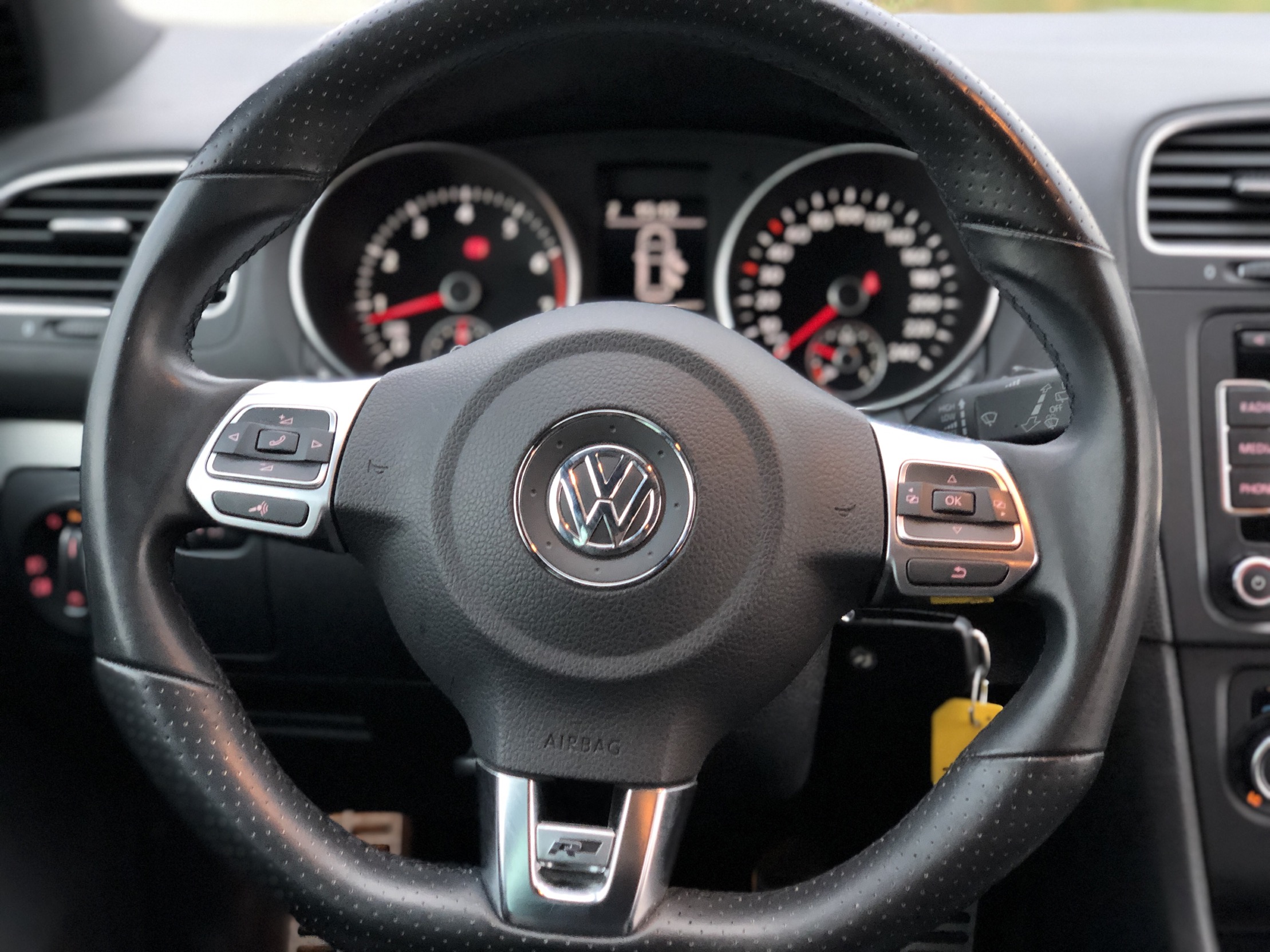 Volkswagen GOLF VI 1.4 TSI R-LINE photo 6