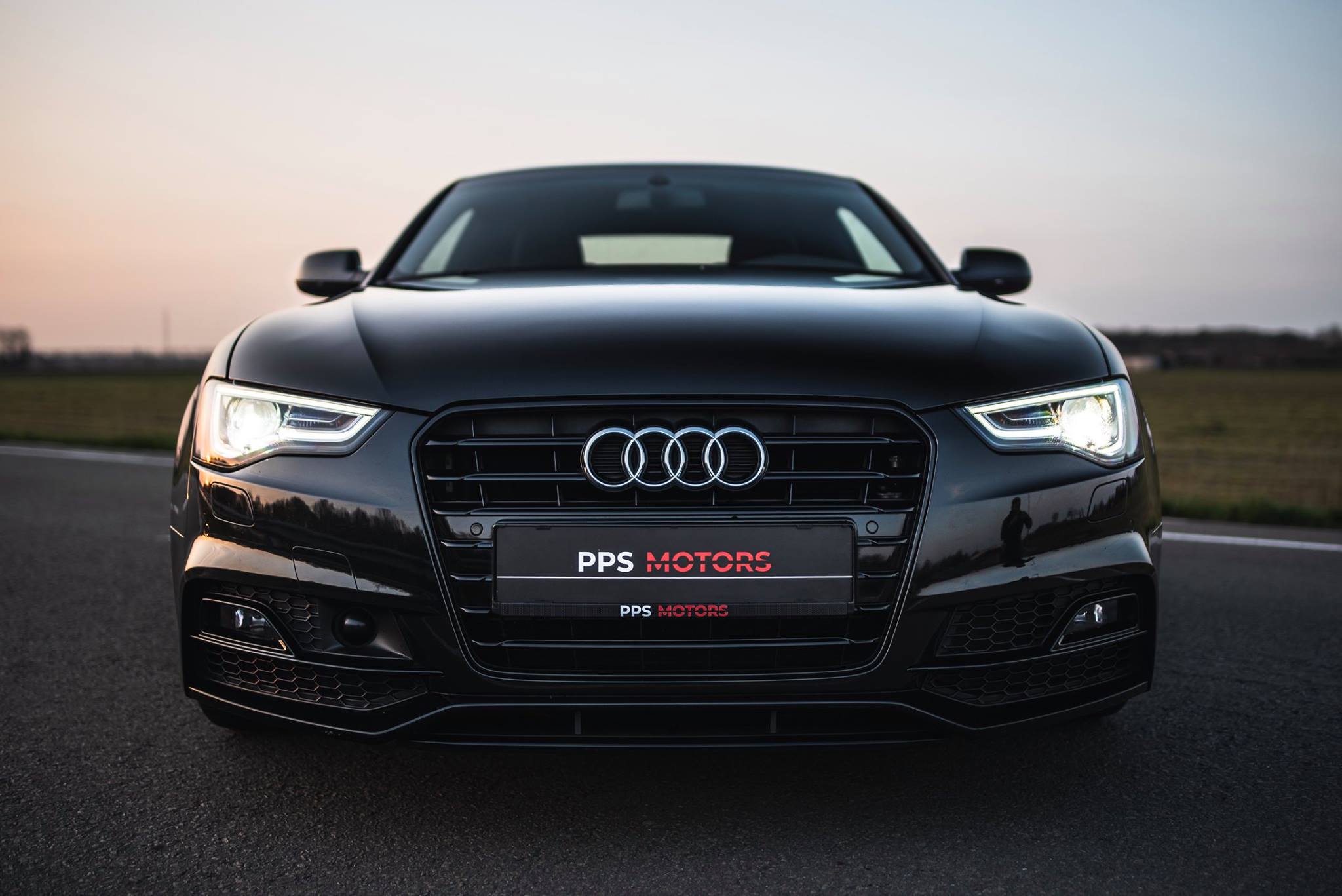 Audi A5 2.0 TDI S-LINE photo 6