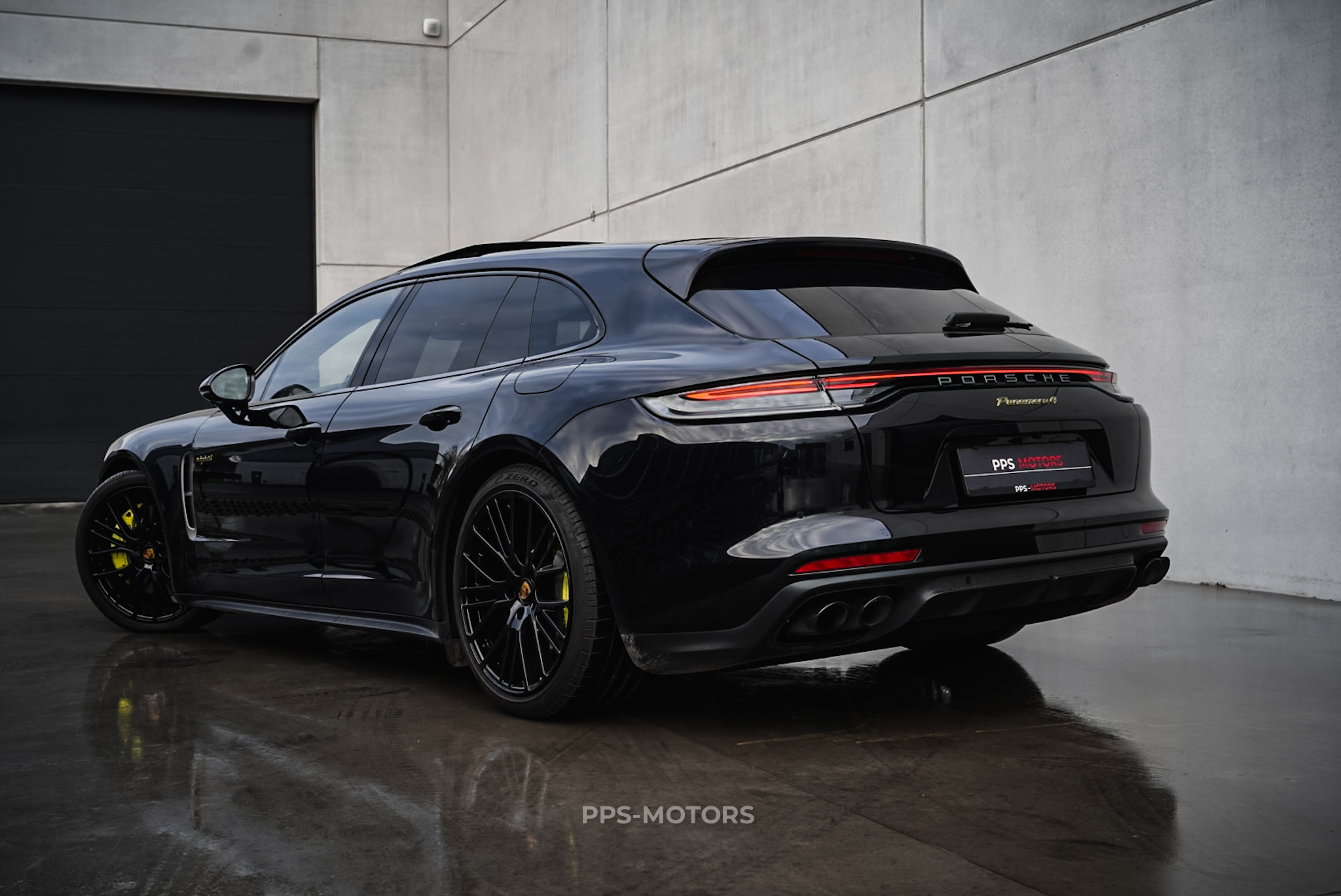 Porsche PANAMERA SPORT TURISMO 4 E-HYBRID photo 23