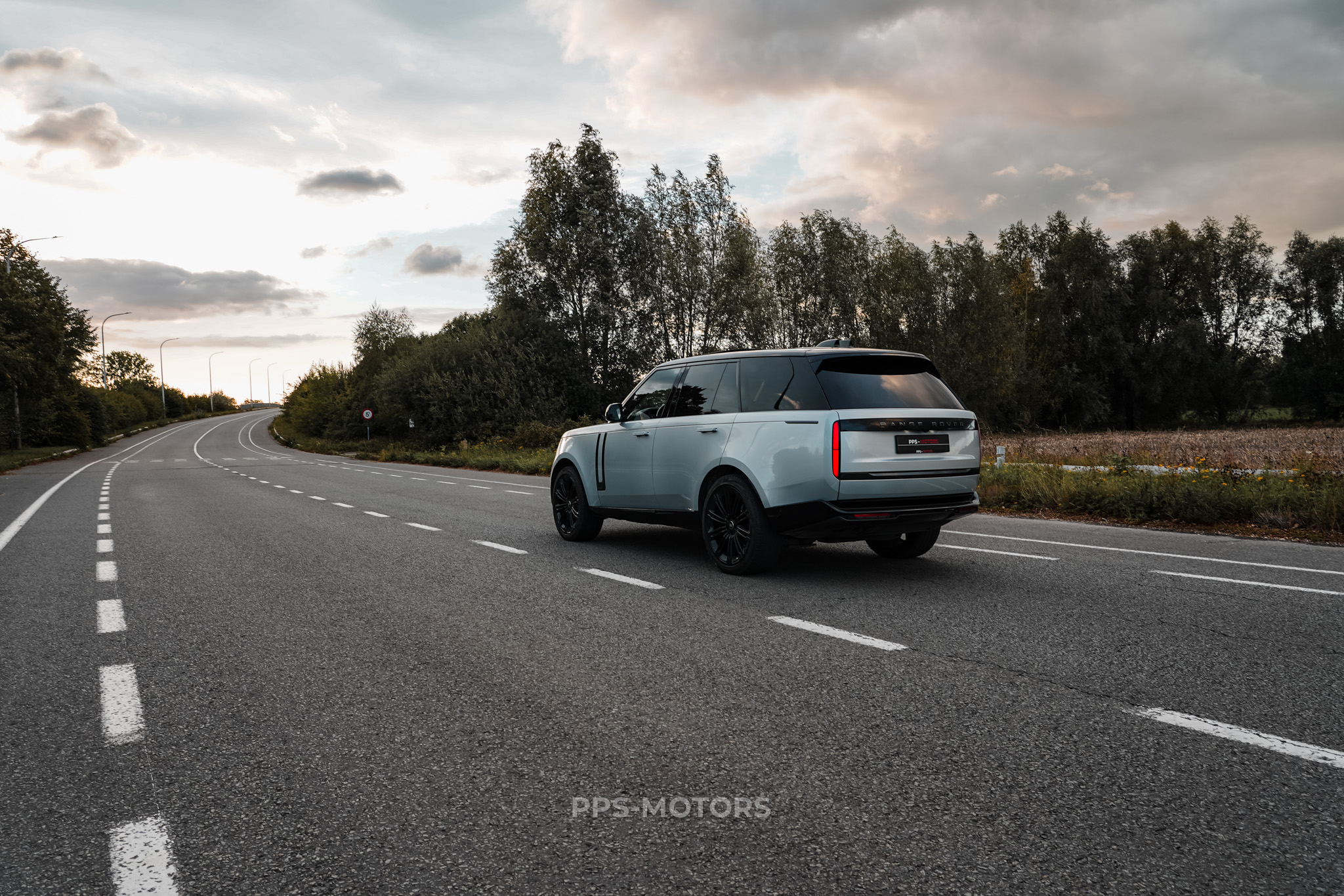 Land Rover RANGE ROVER D300 AUTOBIOGRAPHY photo 7