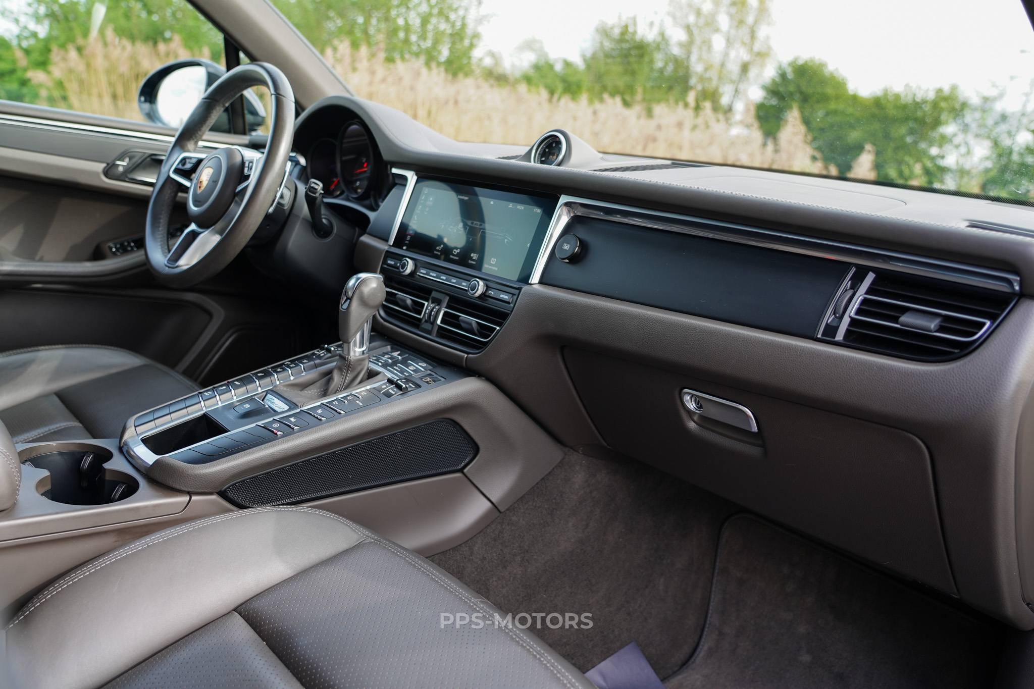 Porsche MACAN 2.0 TURBO PDK photo 11