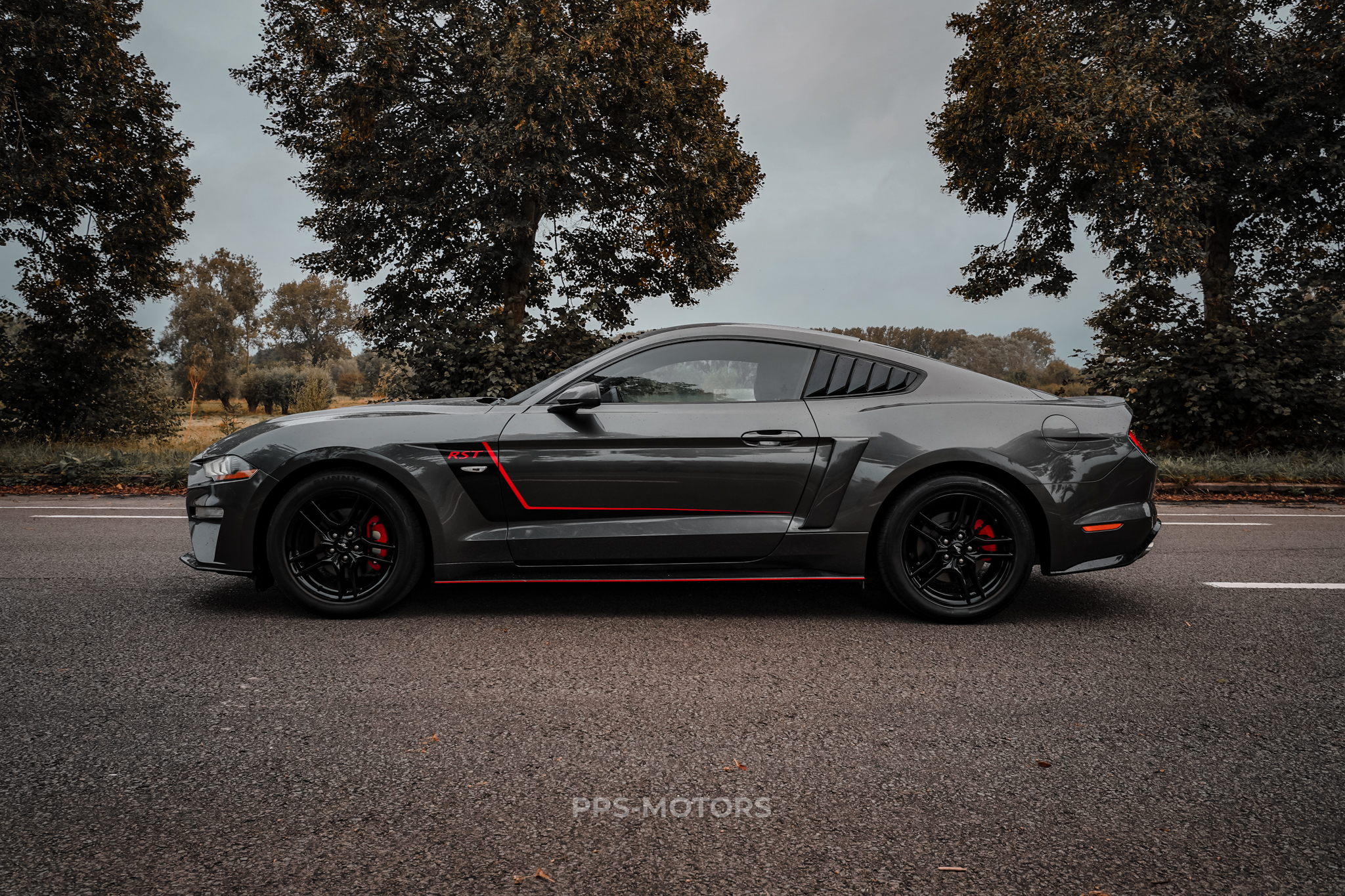 Ford MUSTANG 2.3 ECOBOOST photo 2