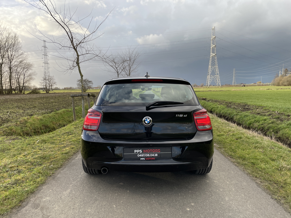 BMW 118d photo 5