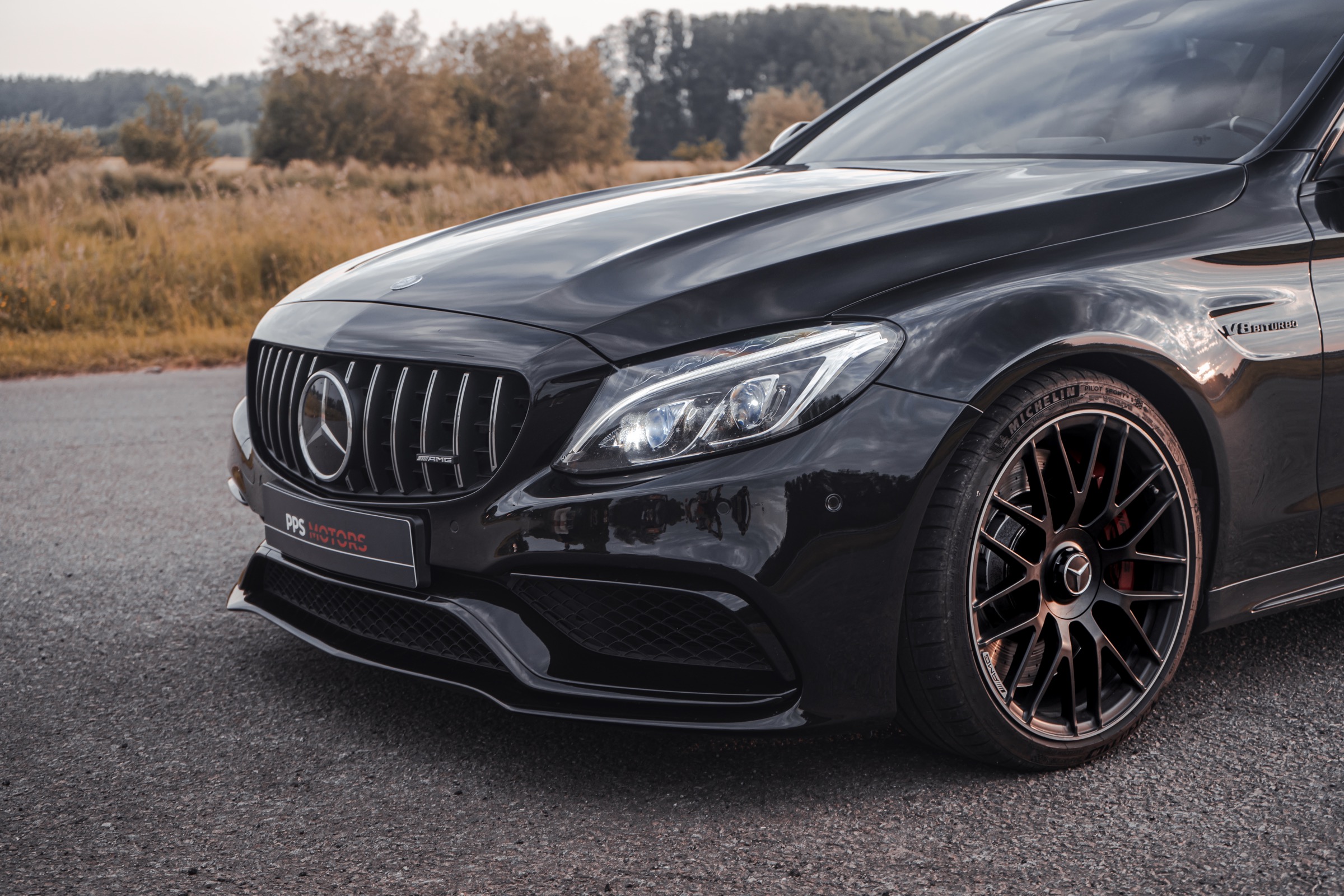 Mercedes Benz C63s AMG 4.0 BITURBO V8 - LICHTE VRACHT photo 9