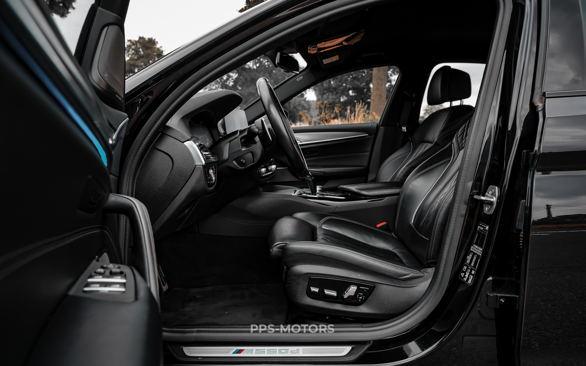 BMW M550d xAS photo 19