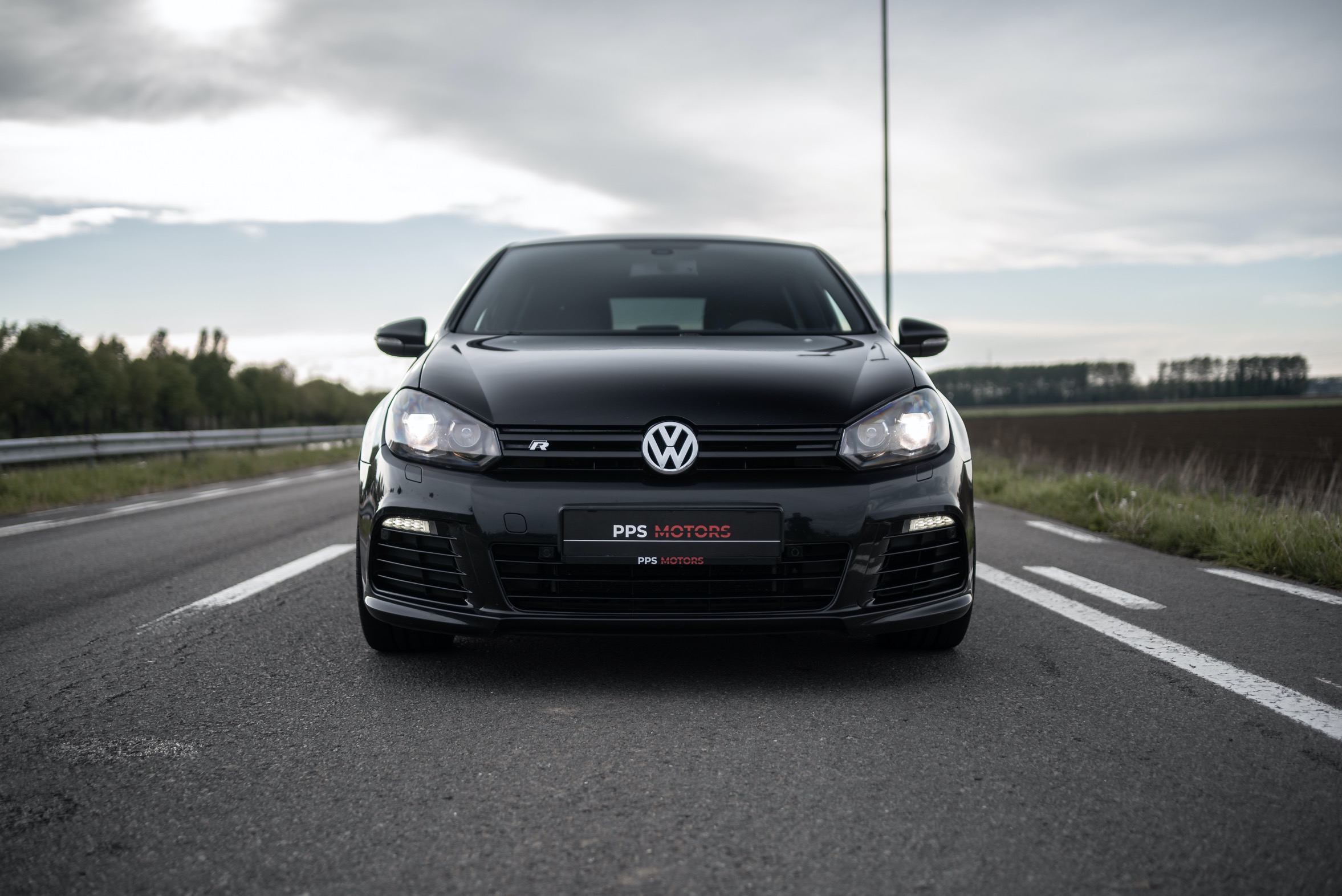 Volkswagen GOLF VI R 4MOTION photo 3