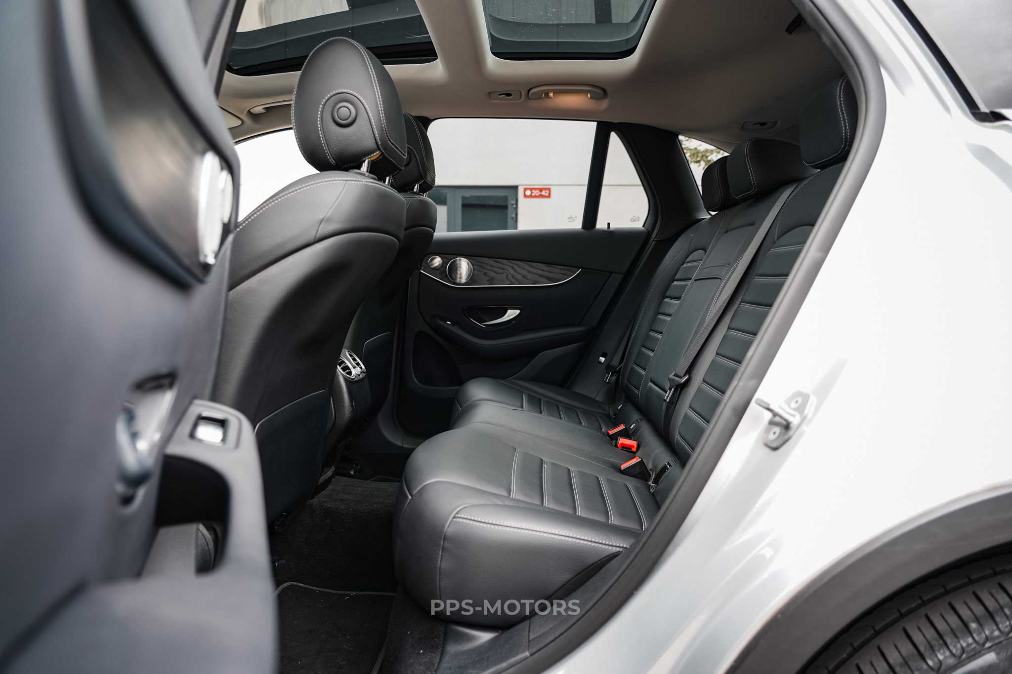 Mercedes Benz GLC 220d 4MATIC AMG-PAKKET photo 9