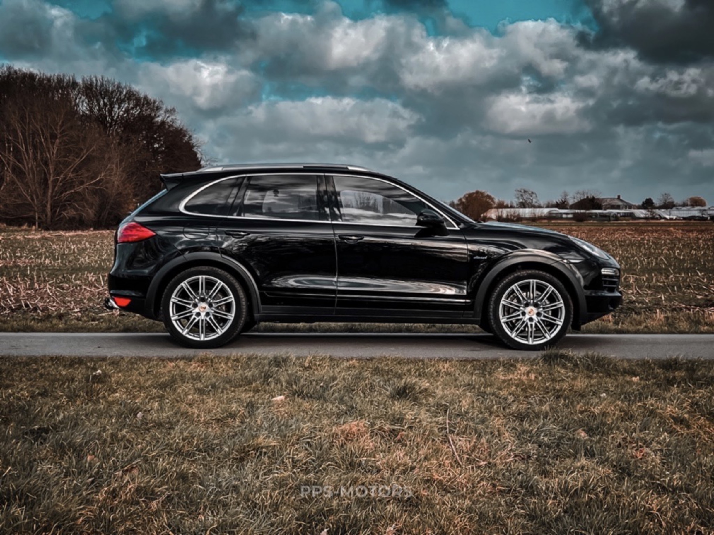 Porsche CAYENNE 3.0 D V6 PLATINUM EDITION photo 3