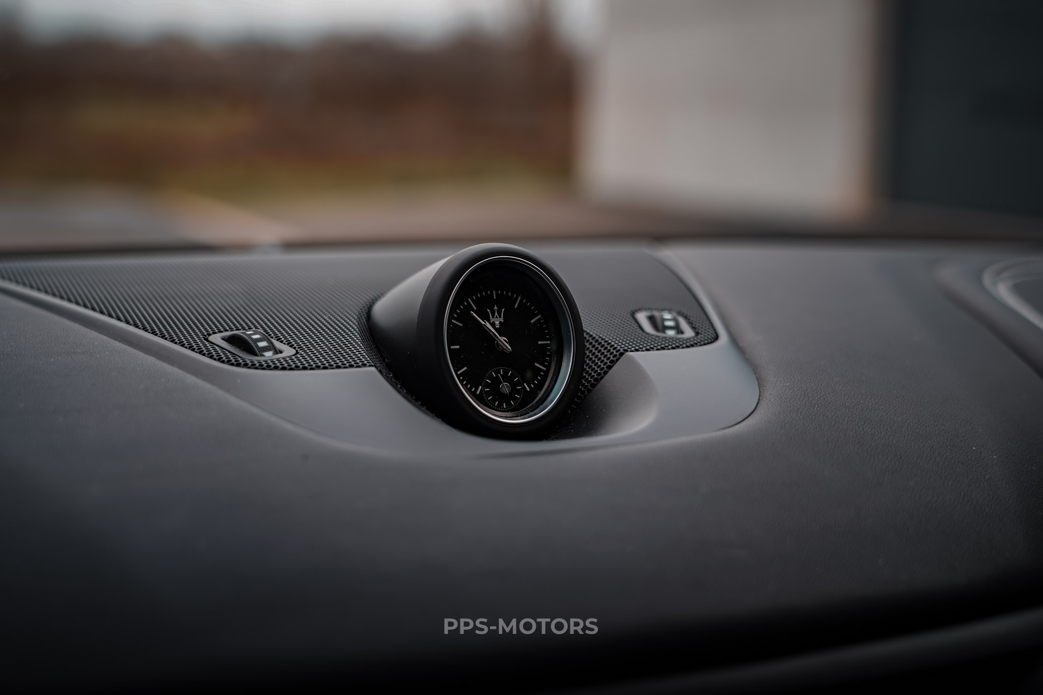 Maserati LEVANTE 3.0 V6 photo 12