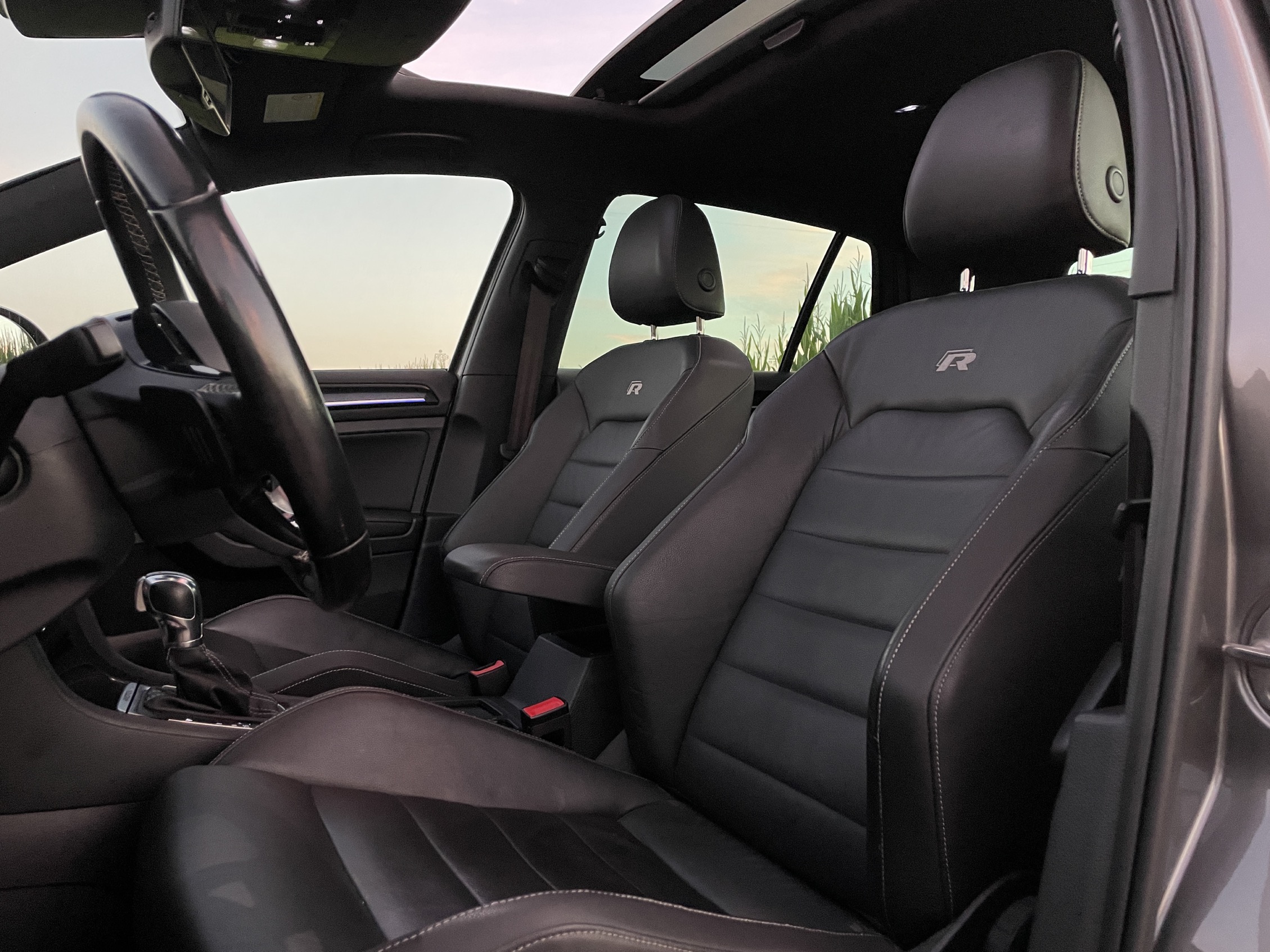 Volkswagen GOLF GTD 2.0 DSG - R PAKKET photo 20