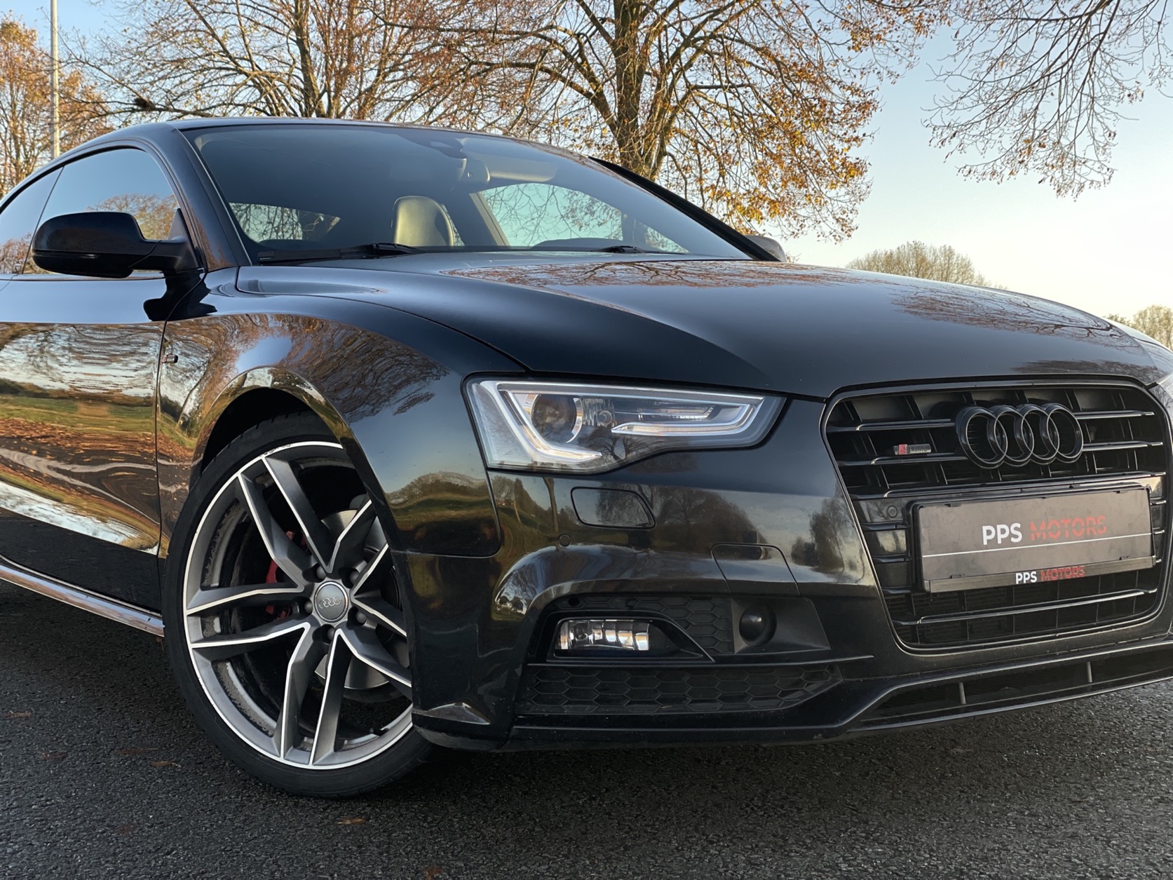 Audi A5 2.0 TDI S-LINE photo 5