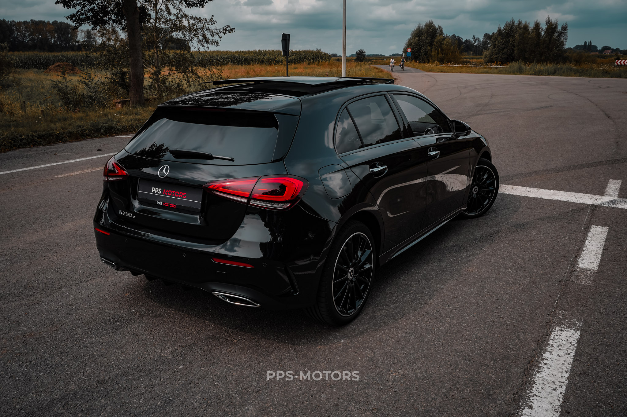 Mercedes Benz A250 AMG-PACK photo 9