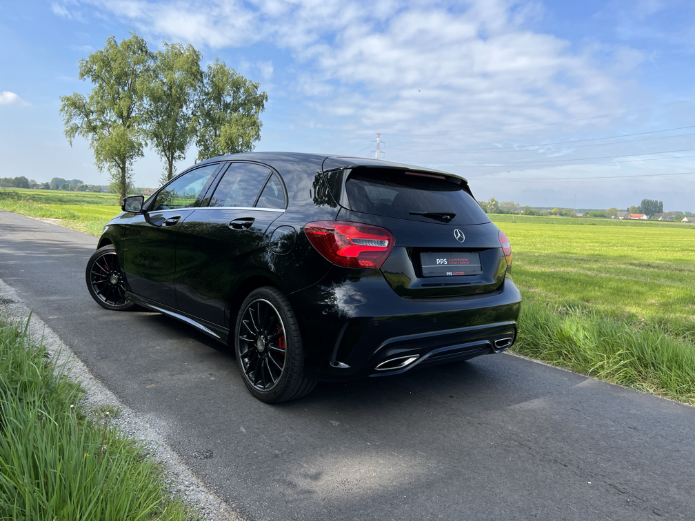 Mercedes Benz A220 4-MATIC AMG PAKKET photo 10