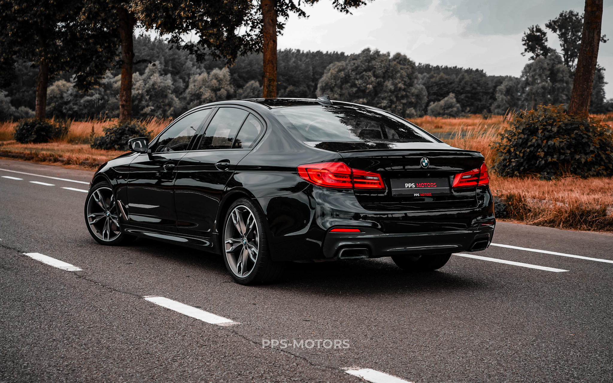 BMW M550d xAS photo 24