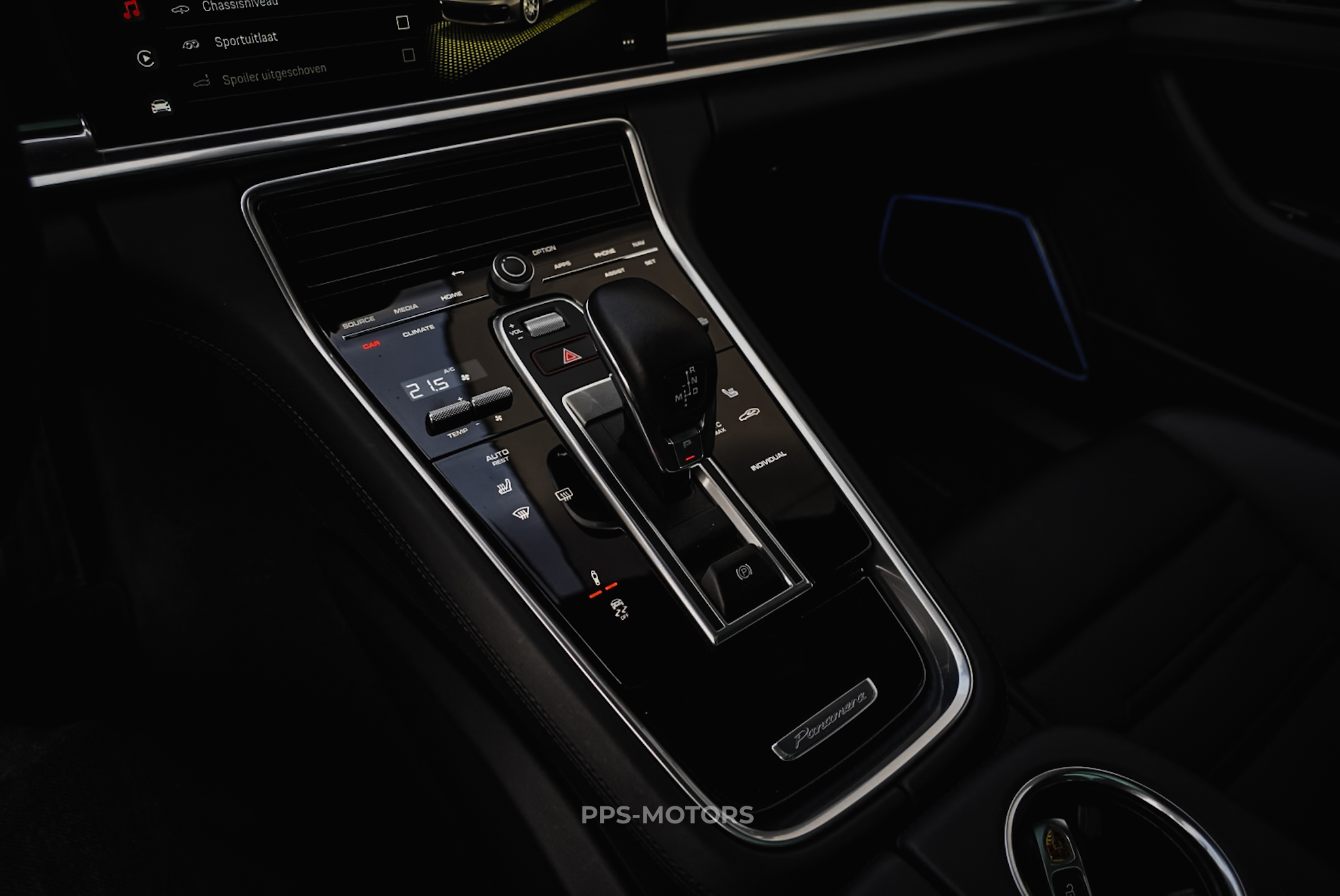Porsche PANAMERA SPORT TURISMO 4 E-HYBRID photo 16