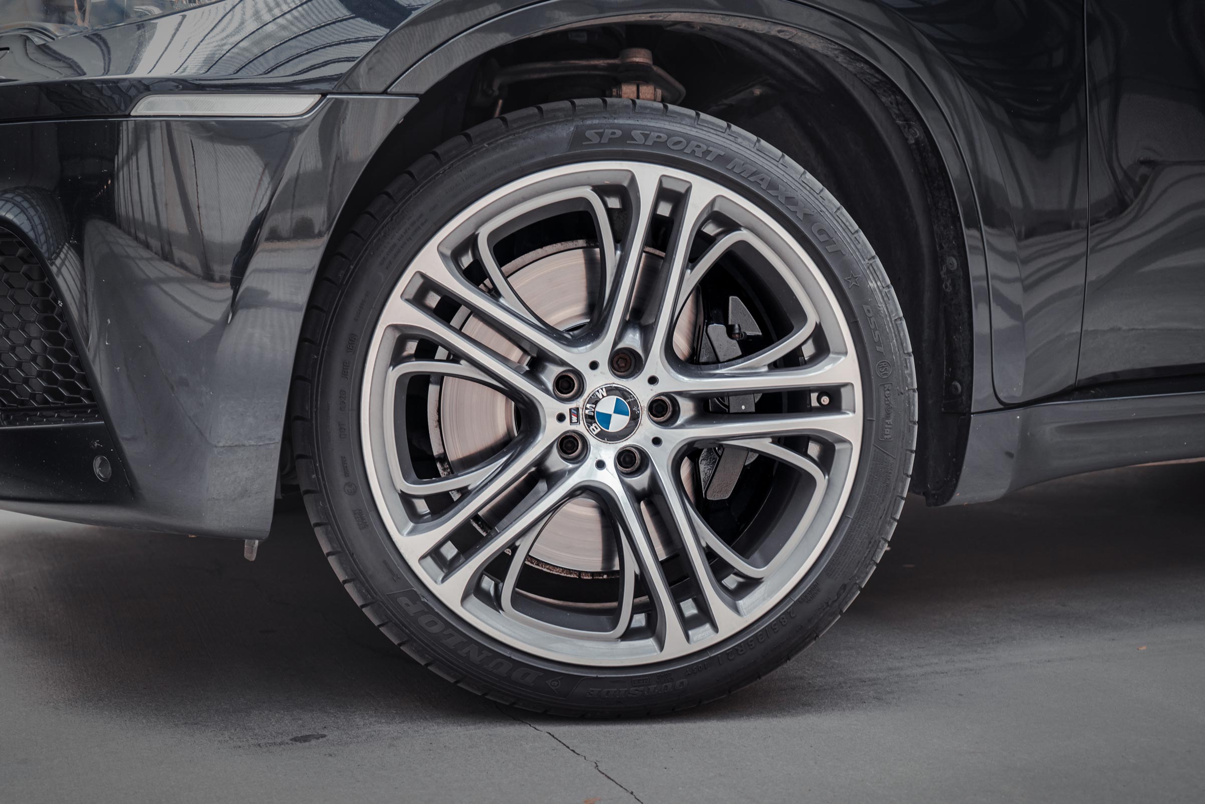 BMW X6 M 4.4i V8 TWIN-TURBO - LICHTE VRACHT photo 34