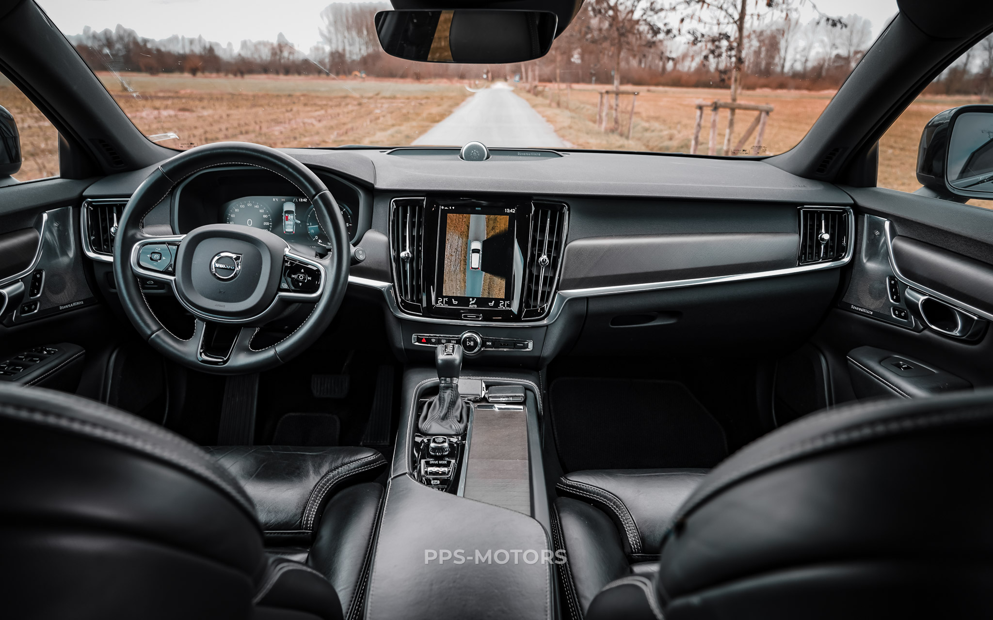Volvo V90 CROSS COUNTRY 2.0 D4 4X4 photo 14