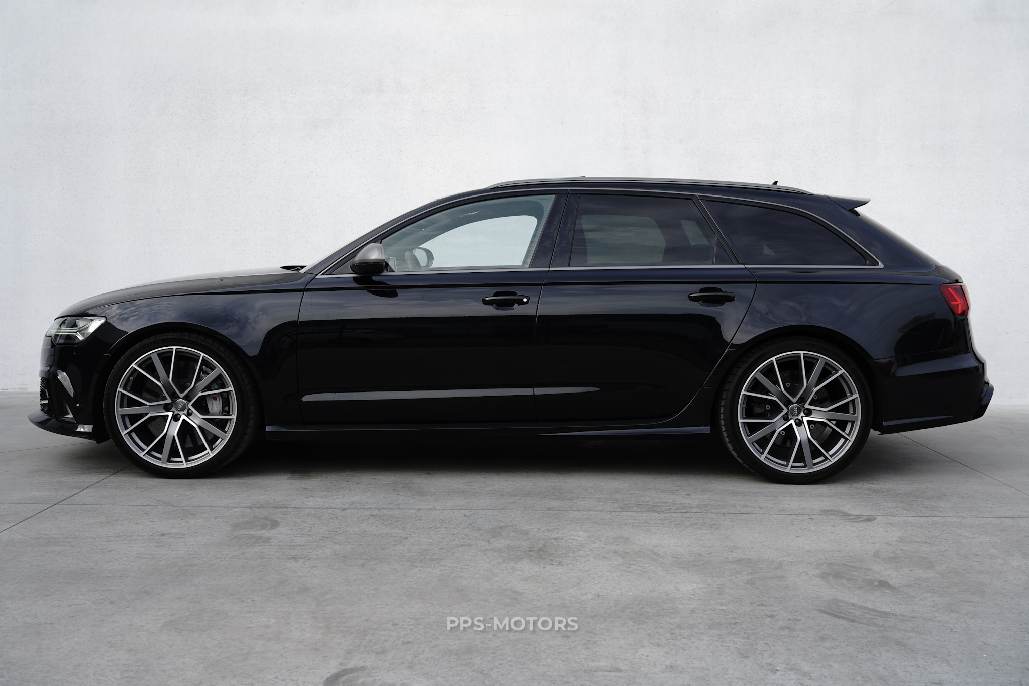 Audi RS6 4.0 V8 PERFORMANCE photo 4