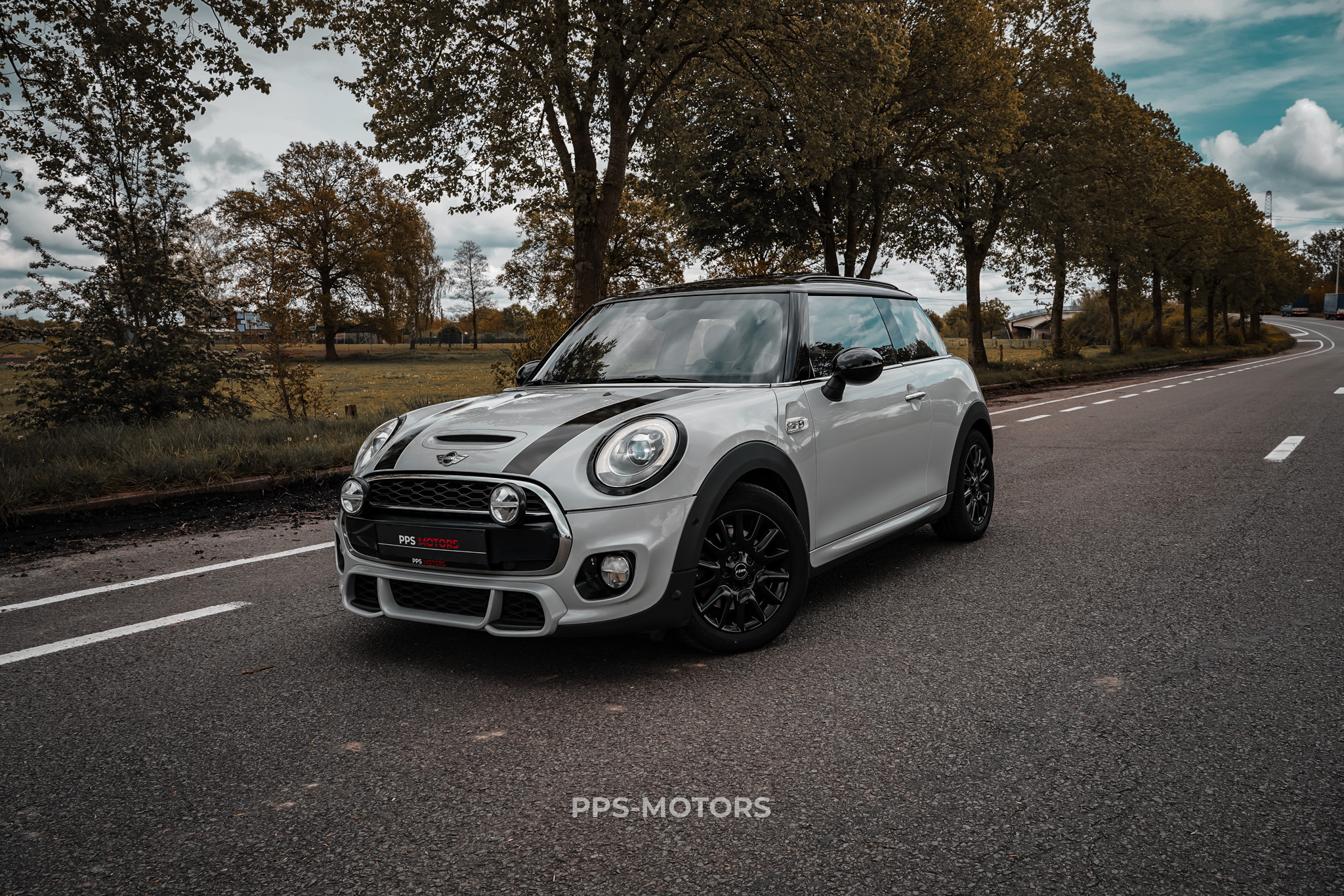 MINI COOPER 2.0 SD JOHN COOPER WORKS photo 1