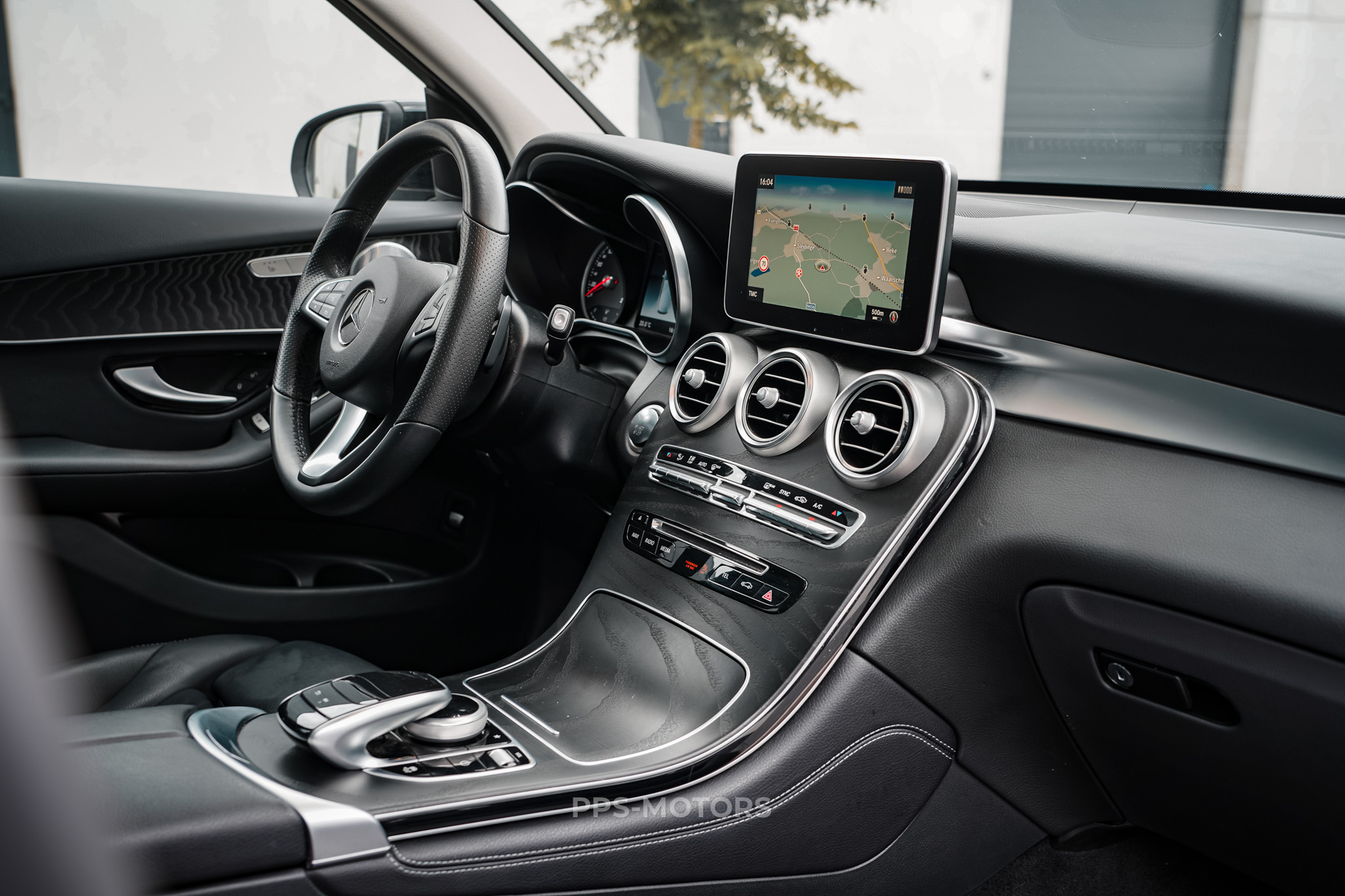Mercedes Benz GLC 220d 4MATIC AMG-PAKKET photo 19