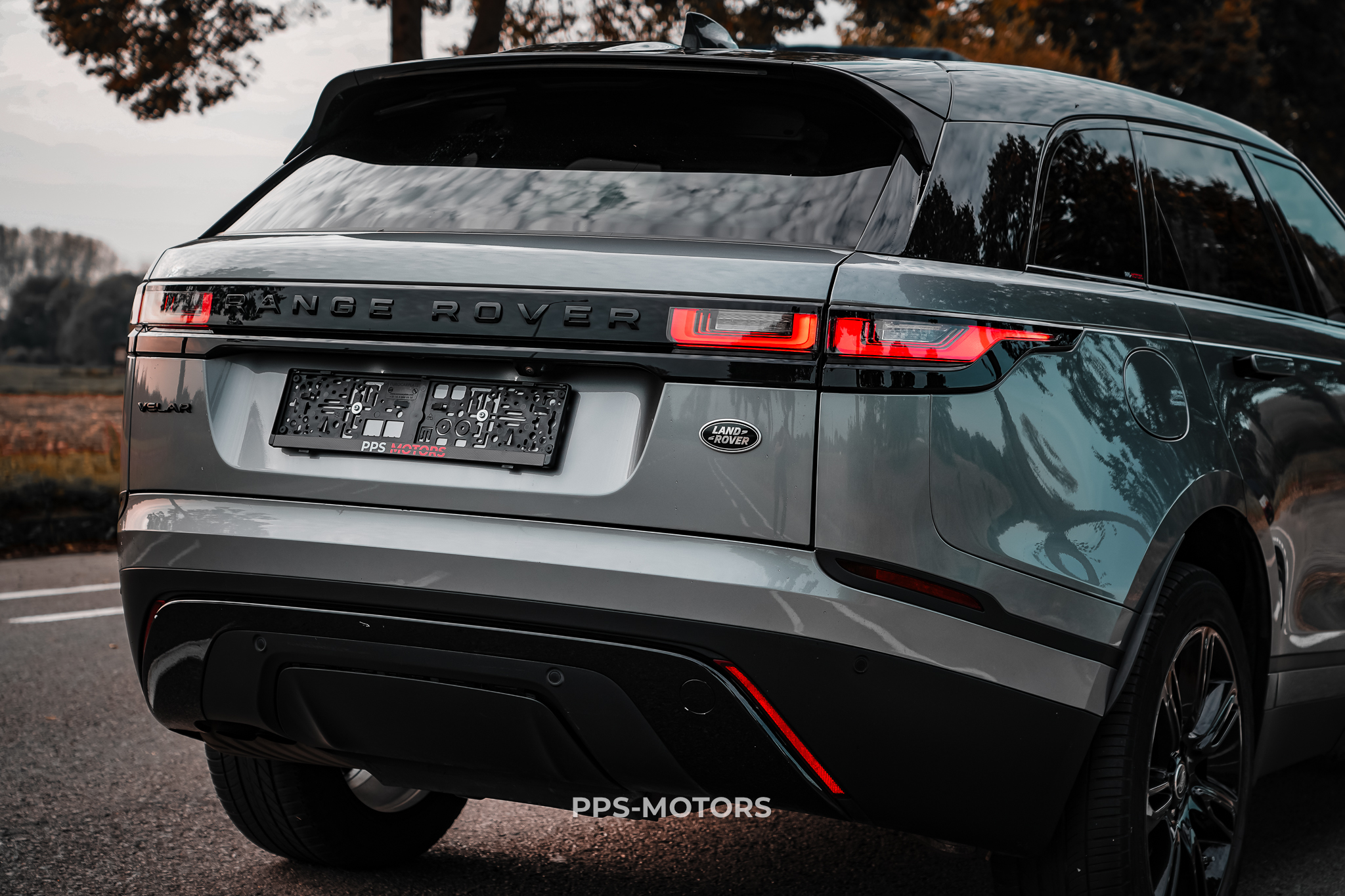 Land Rover RANGE ROVER VELAR photo 3