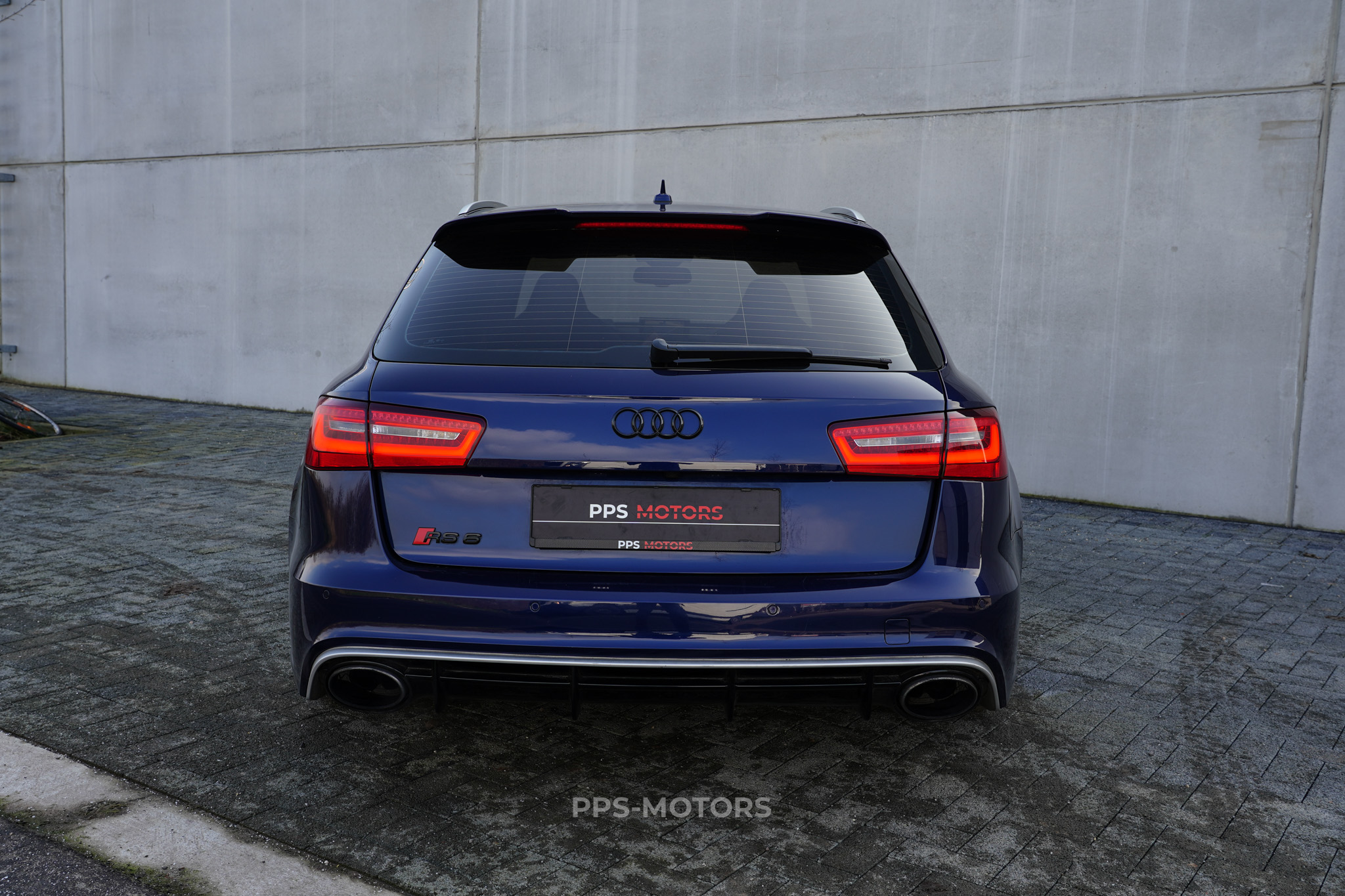 Audi RS6 4.0 TFSI BITURBO QUATTRO photo 4