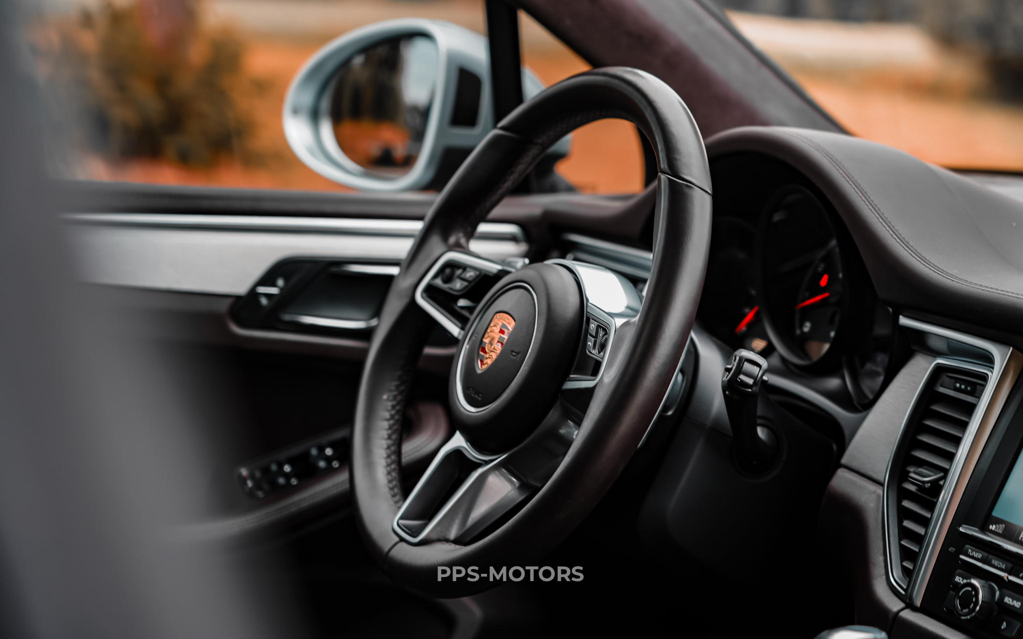 Porsche MACAN TURBO 3.6i photo 35