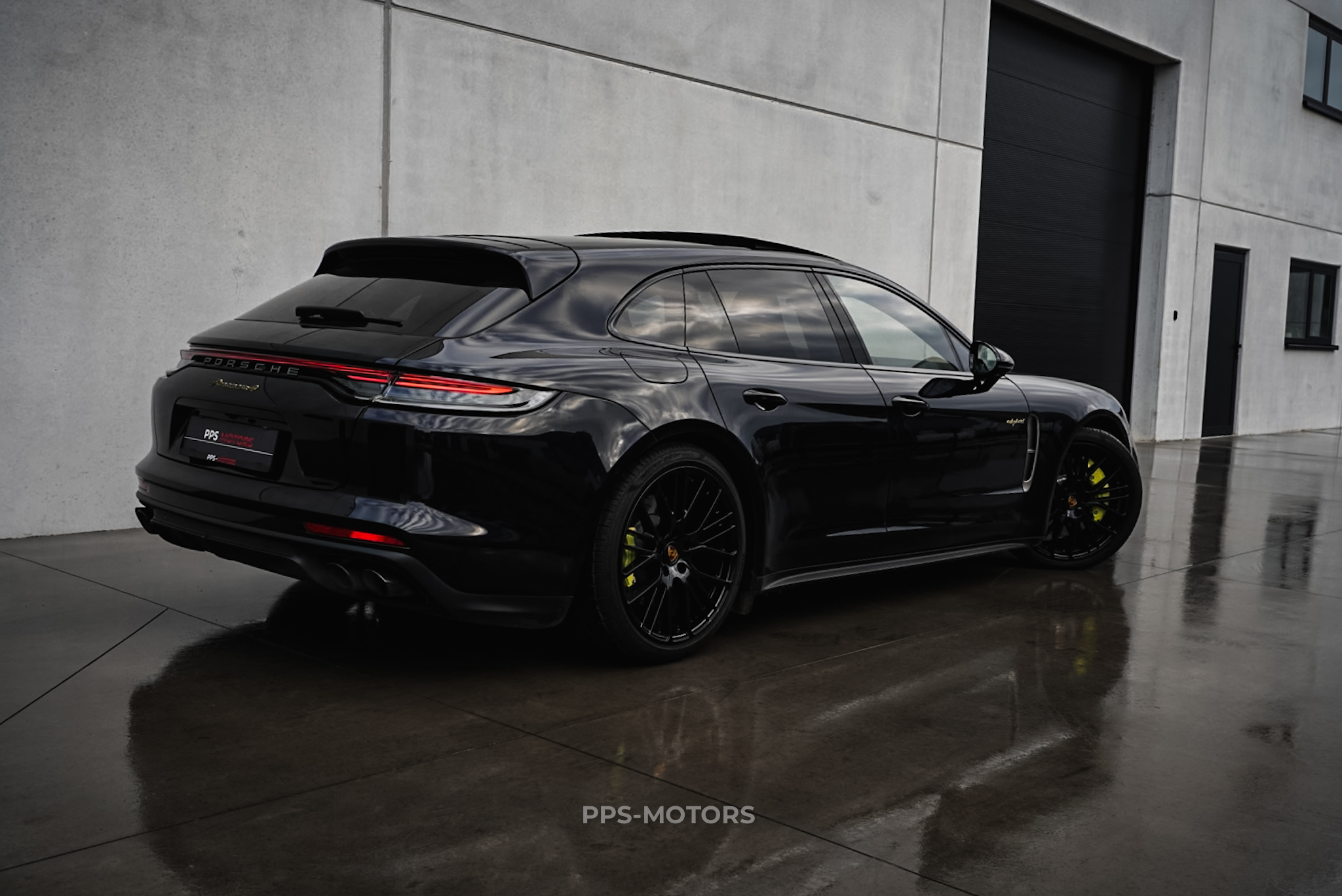 Porsche PANAMERA SPORT TURISMO 4 E-HYBRID photo 6