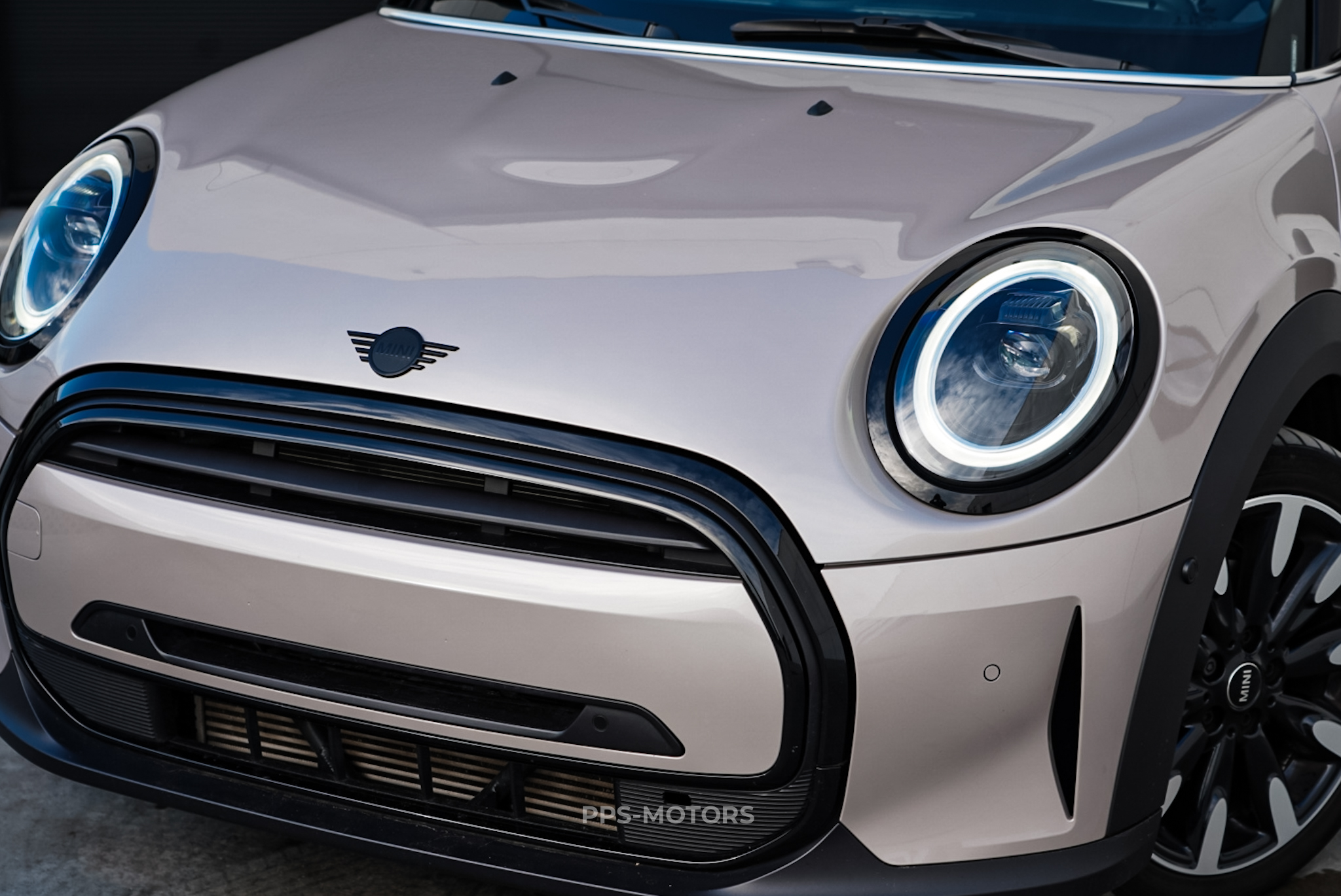 MINI COOPER CABRIO photo 3