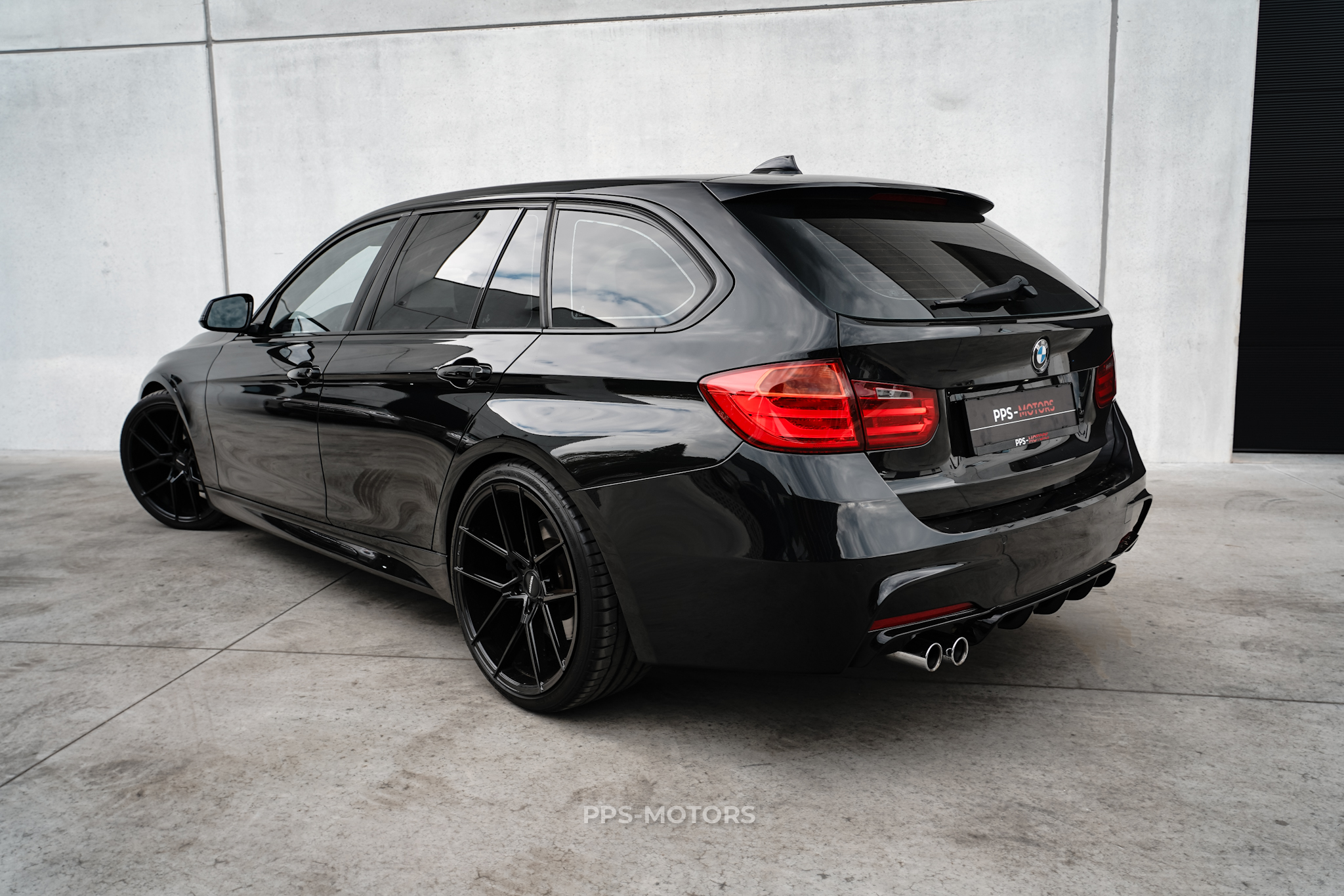 BMW 330dA TOURING M-PAKKET photo 19