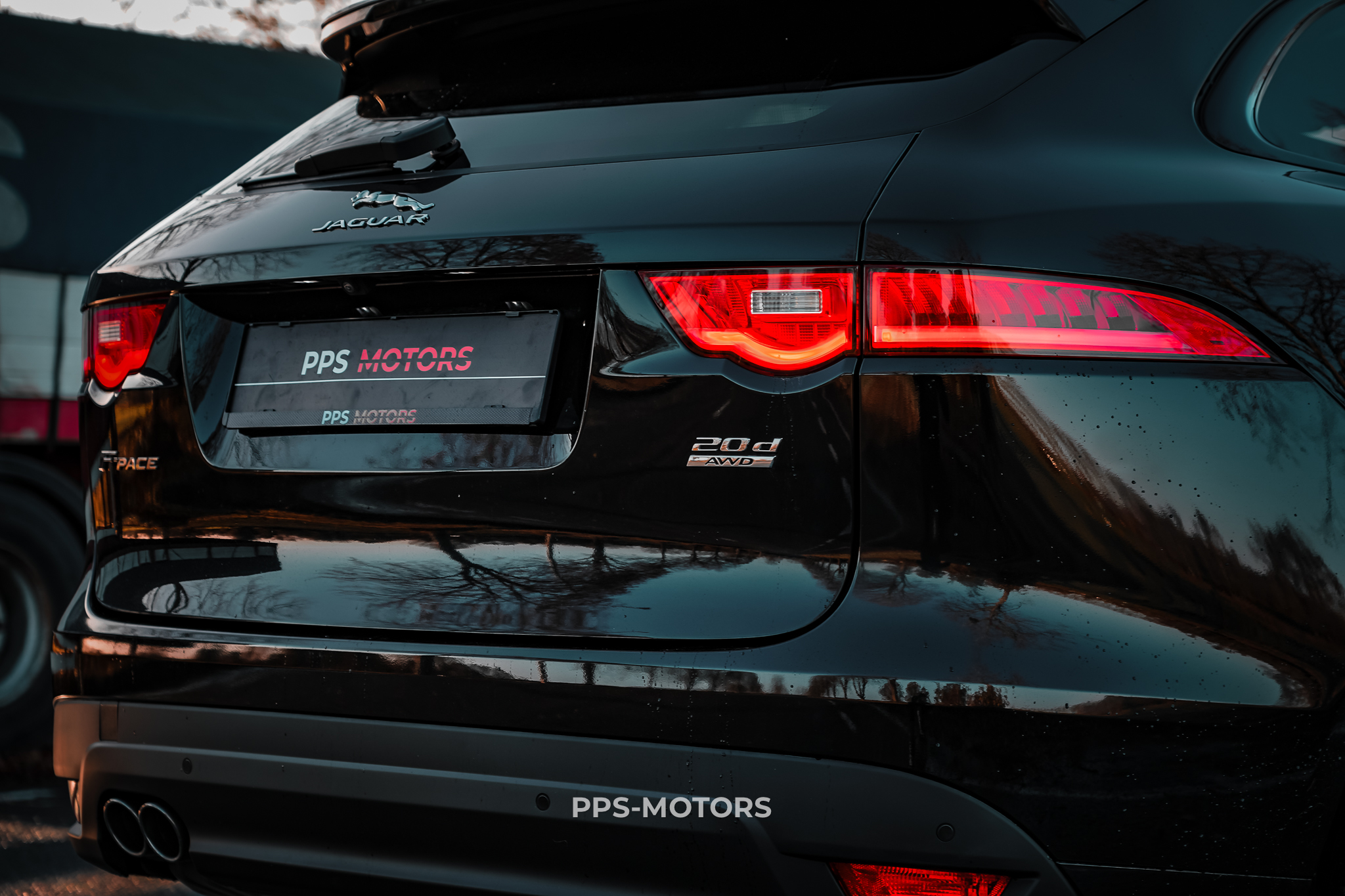 JAGUAR F-PACE 2.0 AWD R-SPORT photo 32