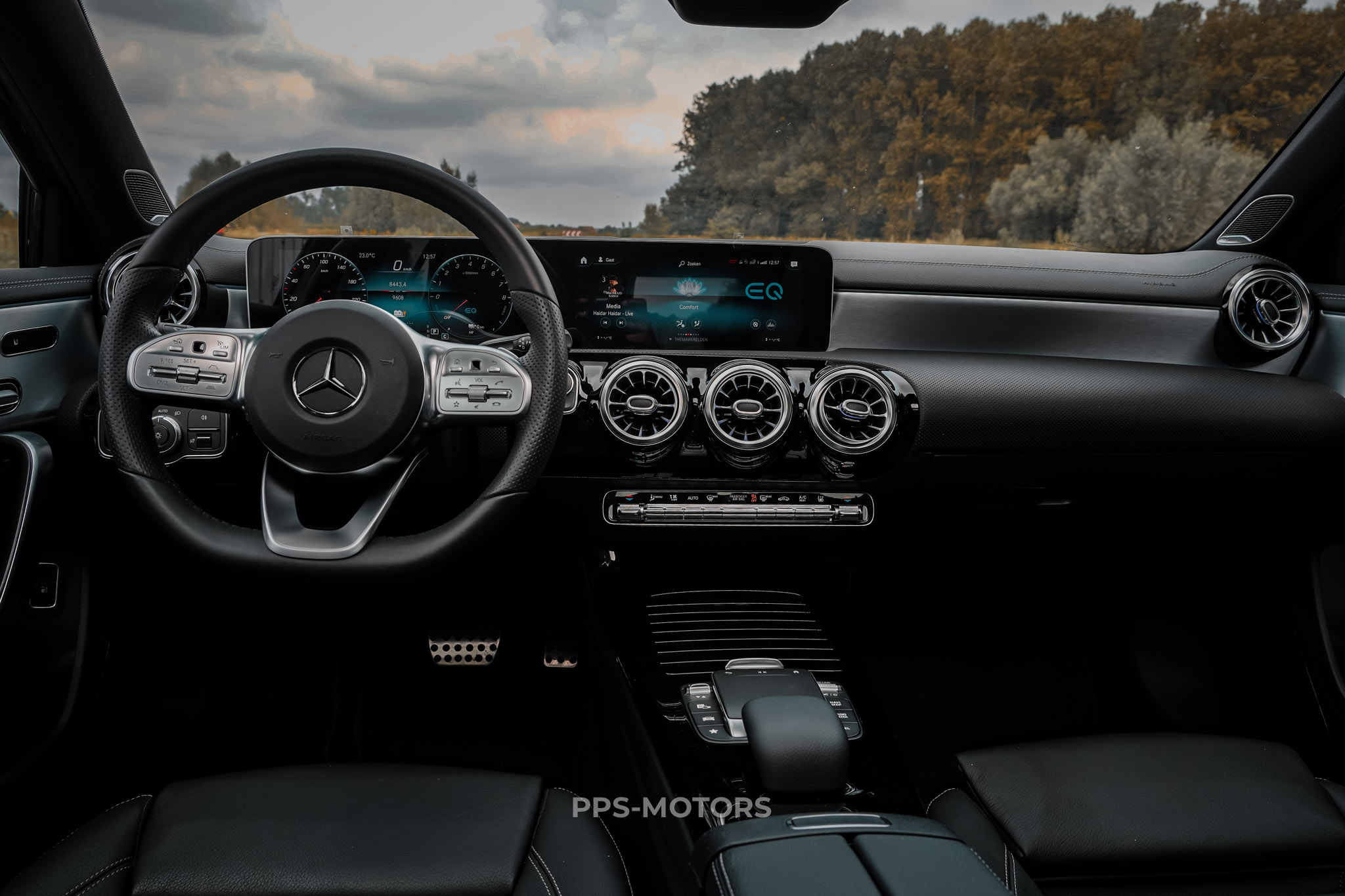 Mercedes Benz A250 AMG-PACK photo 13