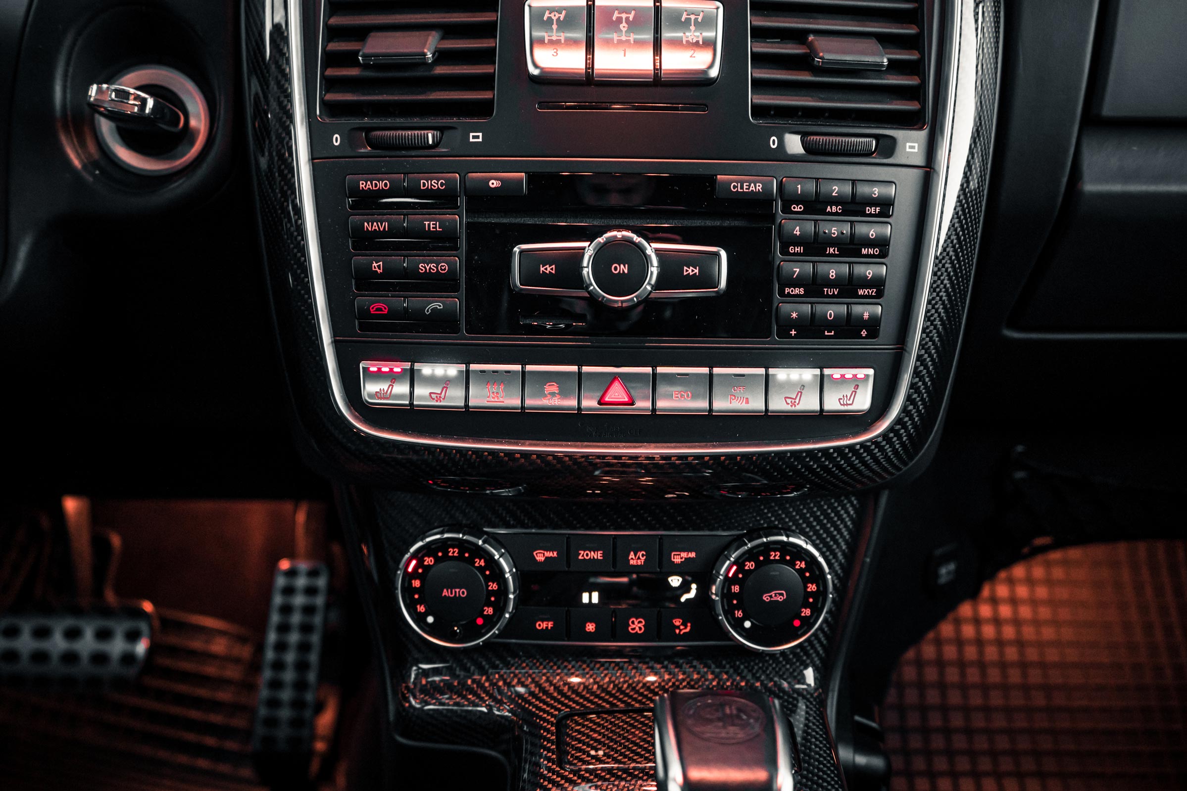 Mercedes Benz G63 AMG 5.5 V8 | BRABUS OPTIK photo 40