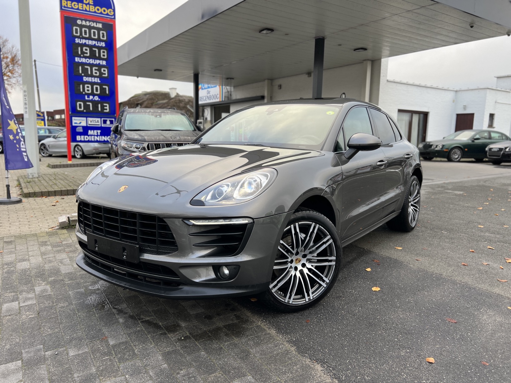 Porsche MACAN S 3.0 SPORTDESIGN photo 16