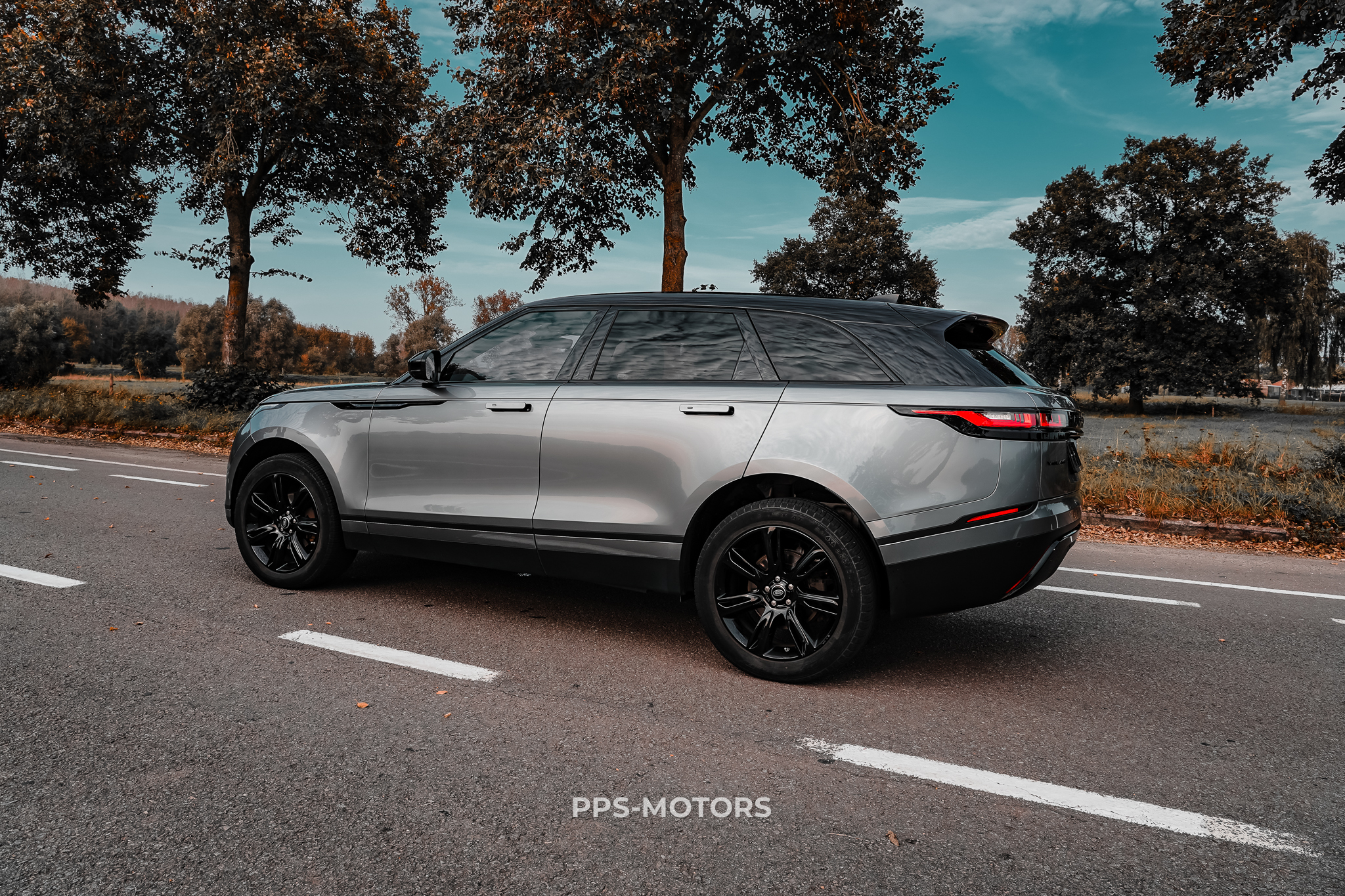 Land Rover RANGE ROVER VELAR photo 7
